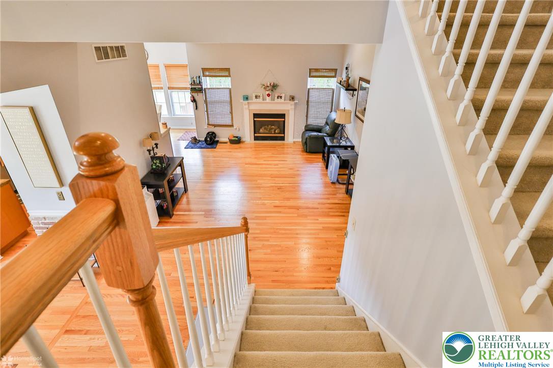 1360 Hennaberry Lane