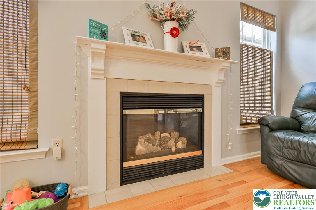 1360 Hennaberry Lane