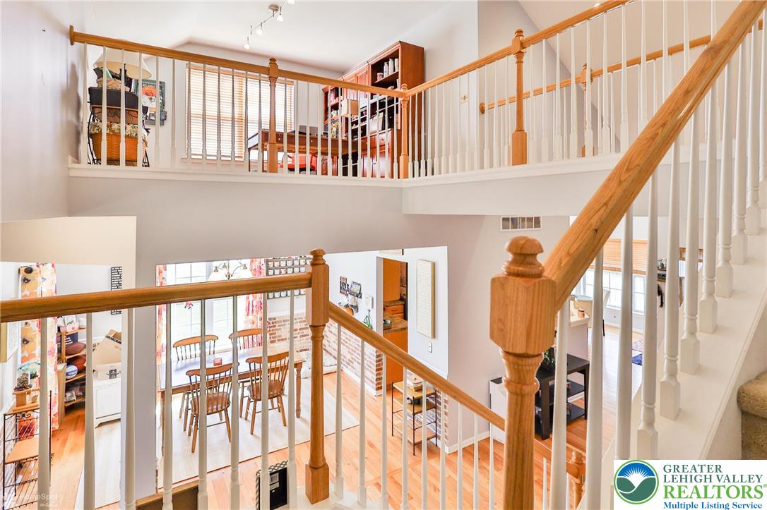 1360 Hennaberry Lane