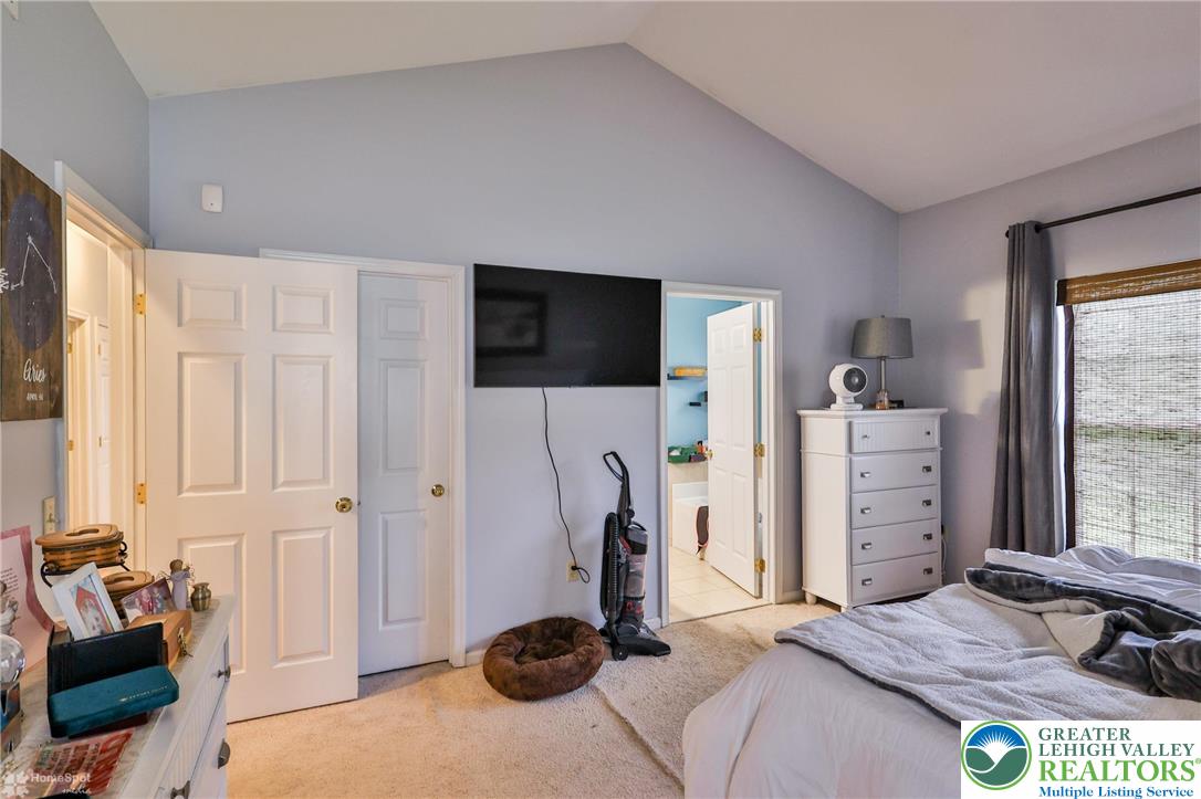 1360 Hennaberry Lane