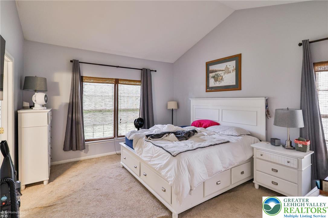 1360 Hennaberry Lane