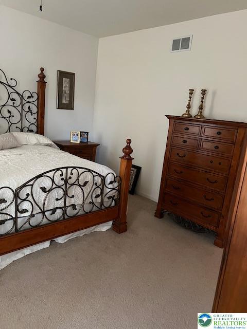 40 Hillside Court South