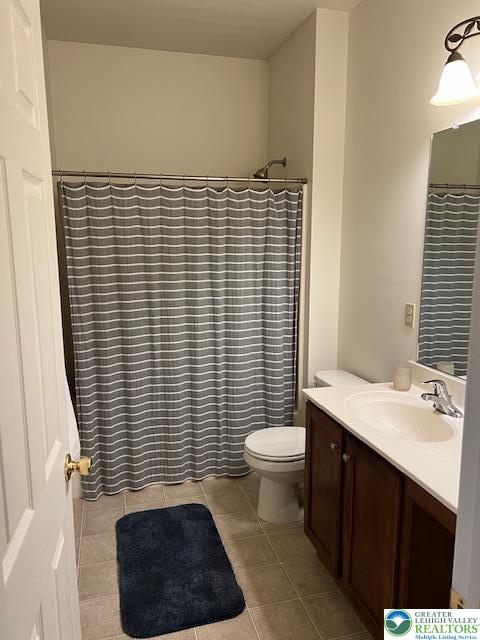 40 Hillside Court South