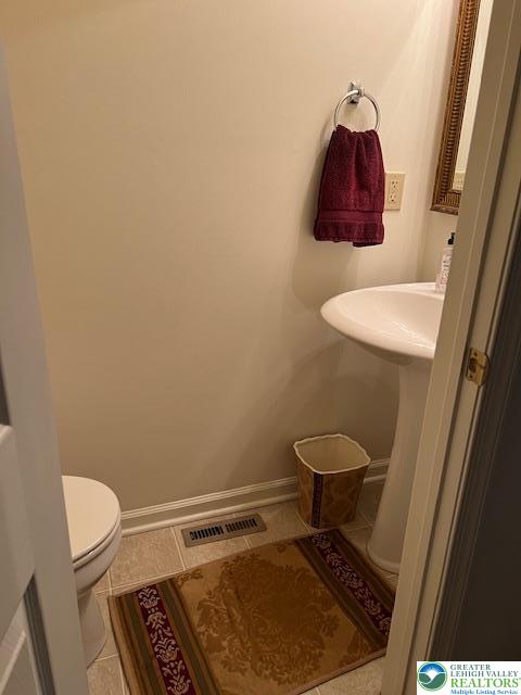 40 Hillside Court South