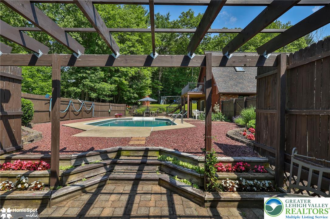1503 Seneca Trail