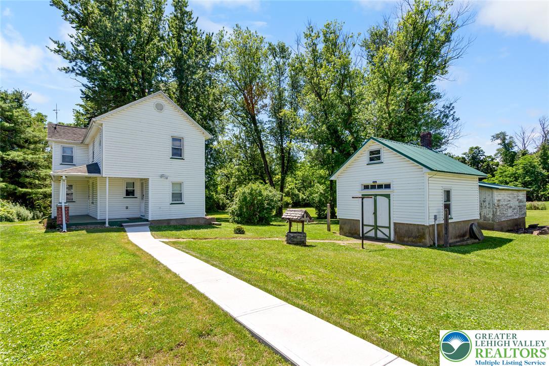 6255 Sullivan Trail
