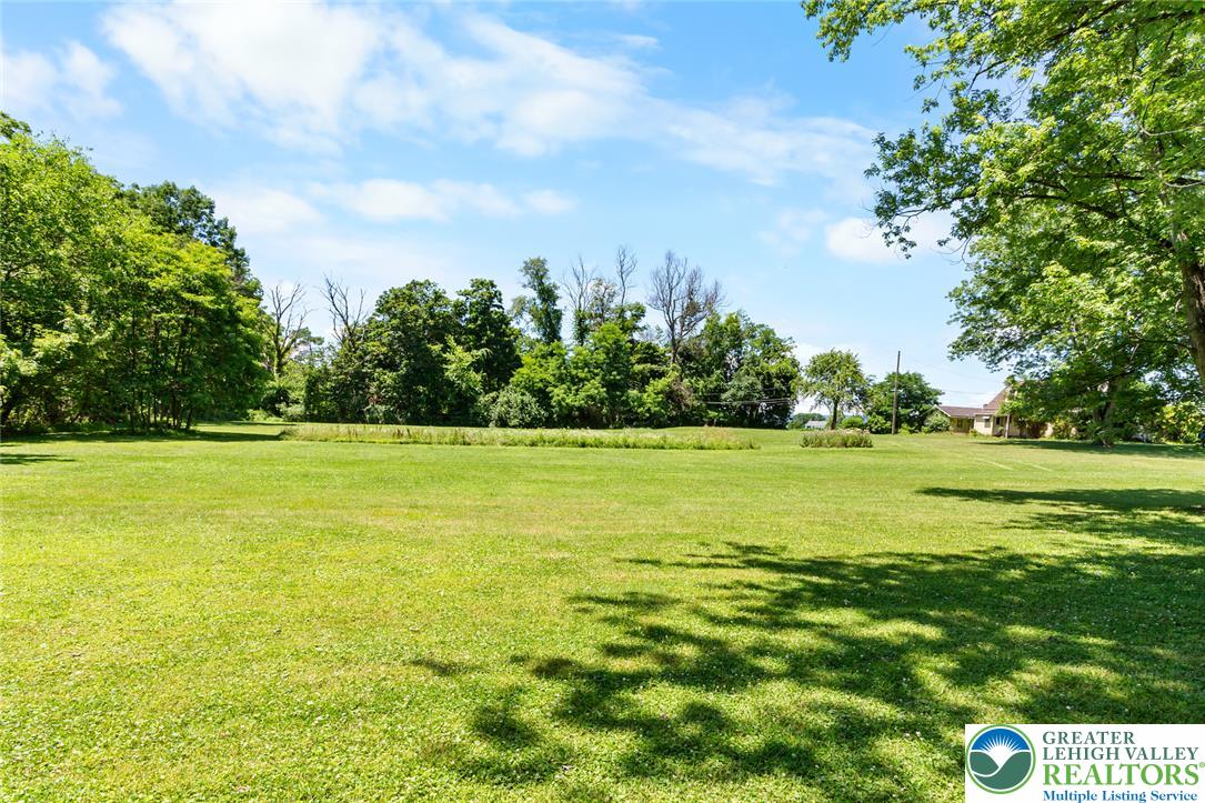 6255 Sullivan Trail