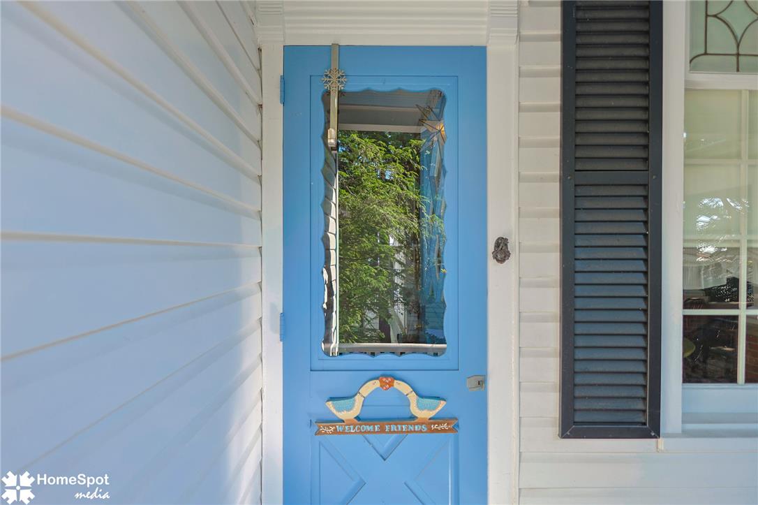 107 North Robinson Avenue