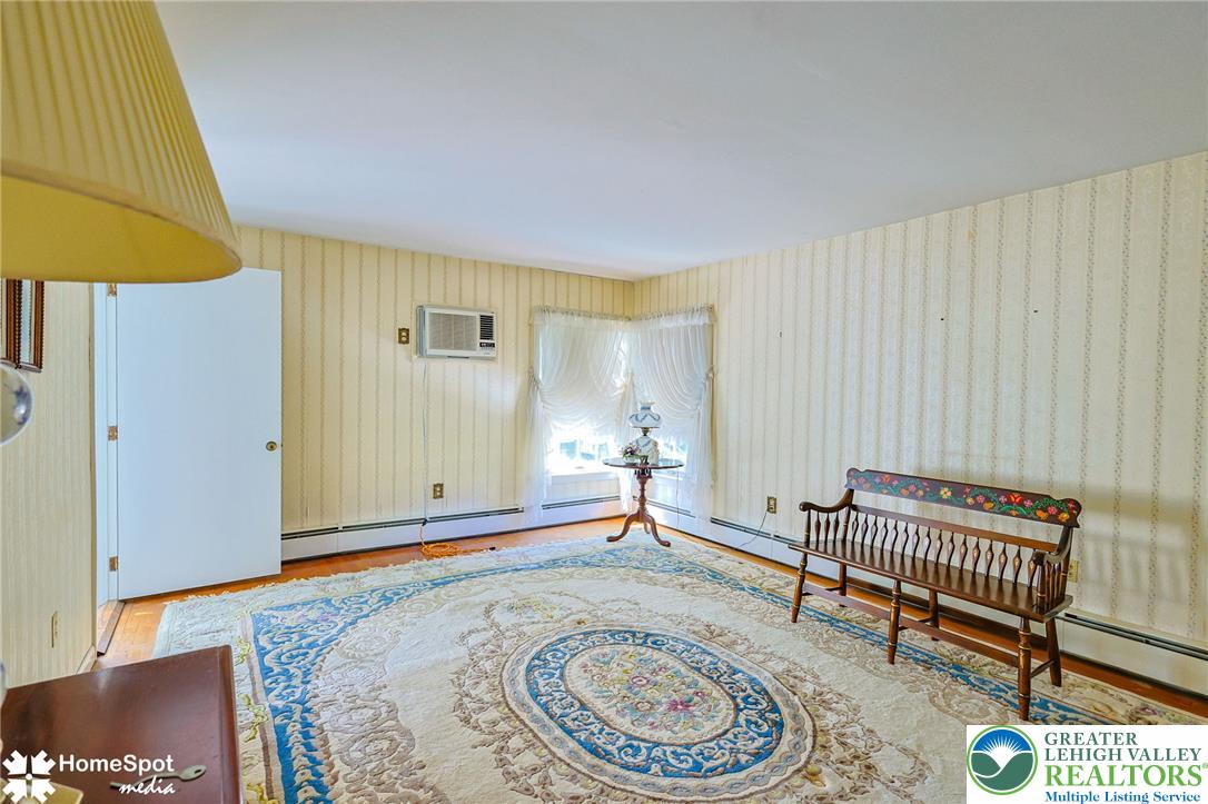 107 North Robinson Avenue