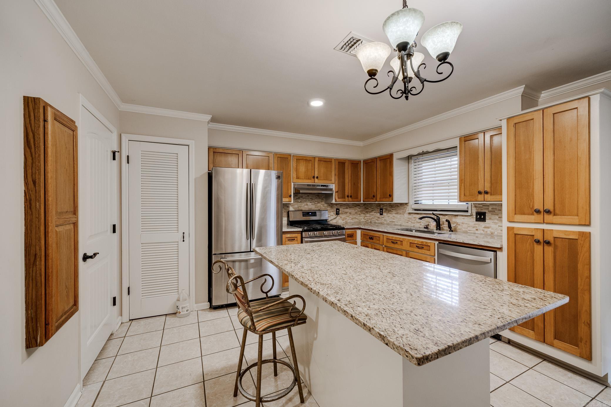 417 Lynnewood Drive