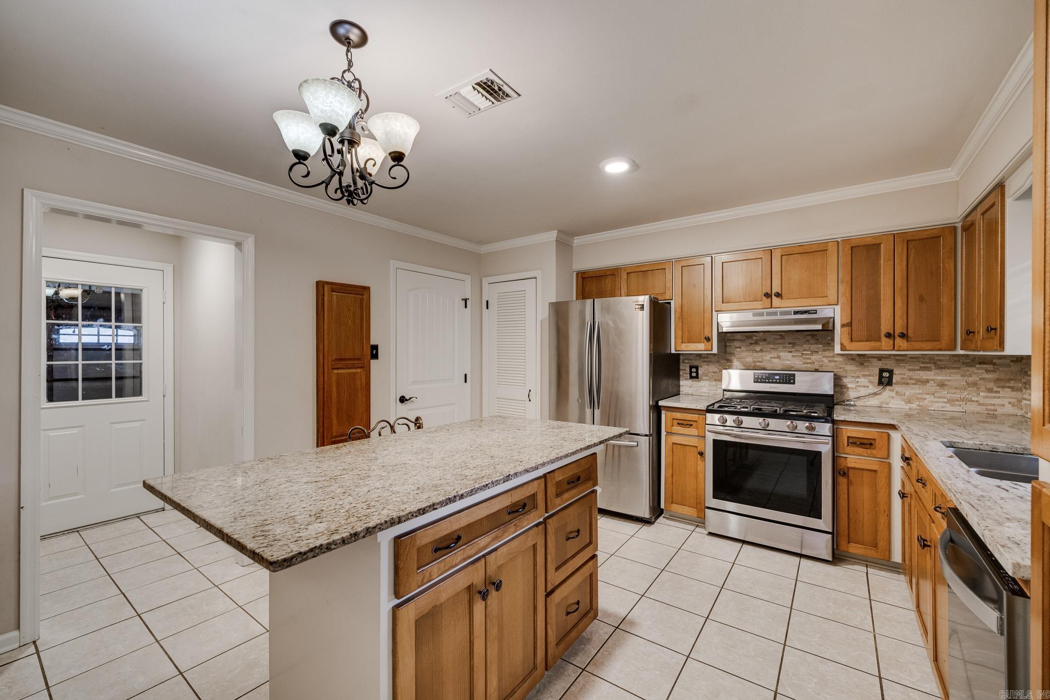 417 Lynnewood Drive