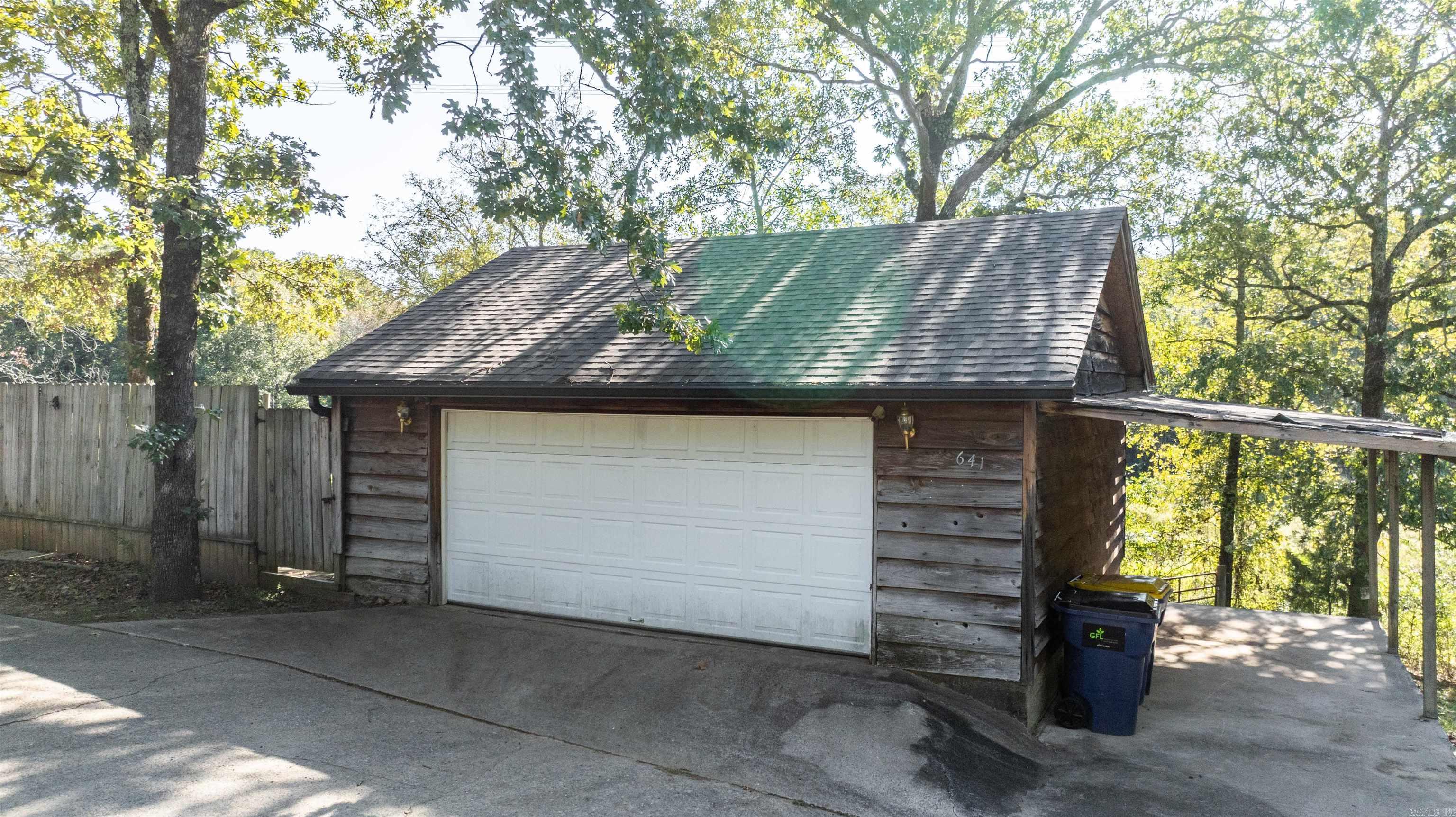 641 Willow Lake Road