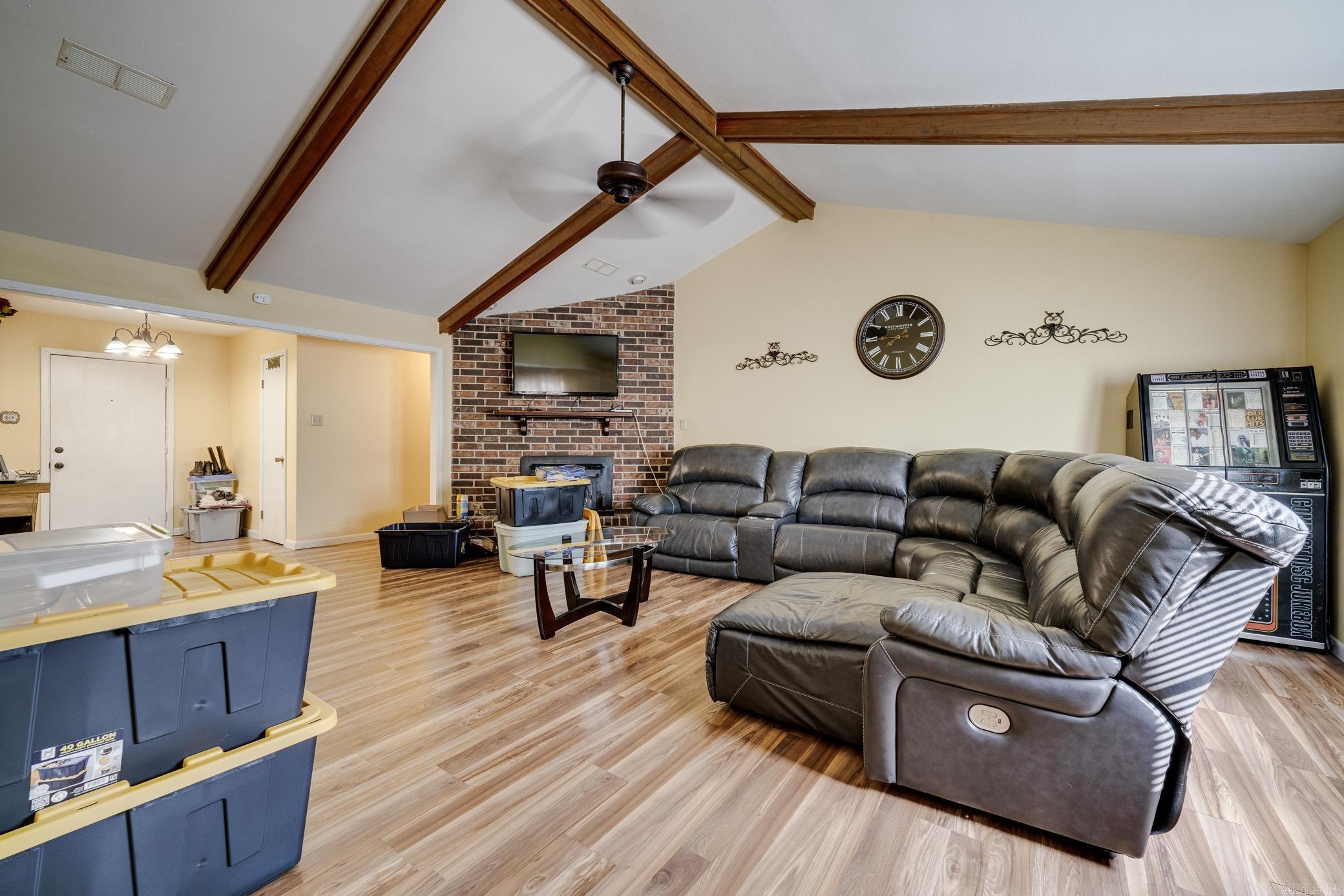 21 Lexington Circle