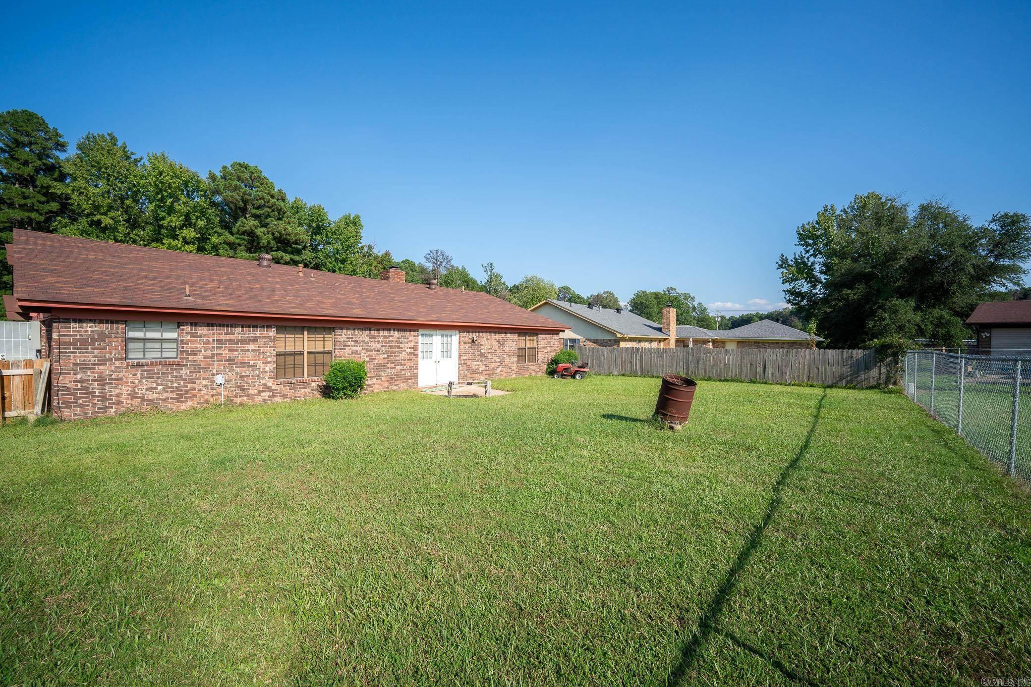 21 Lexington Circle