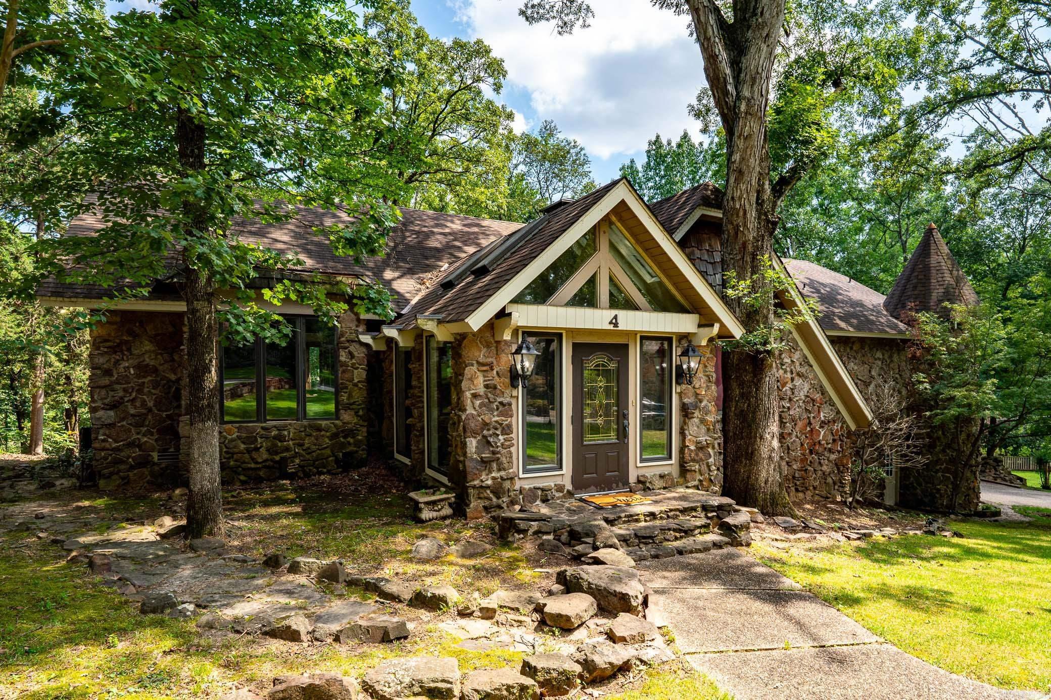 4 Cherry Tree Court
