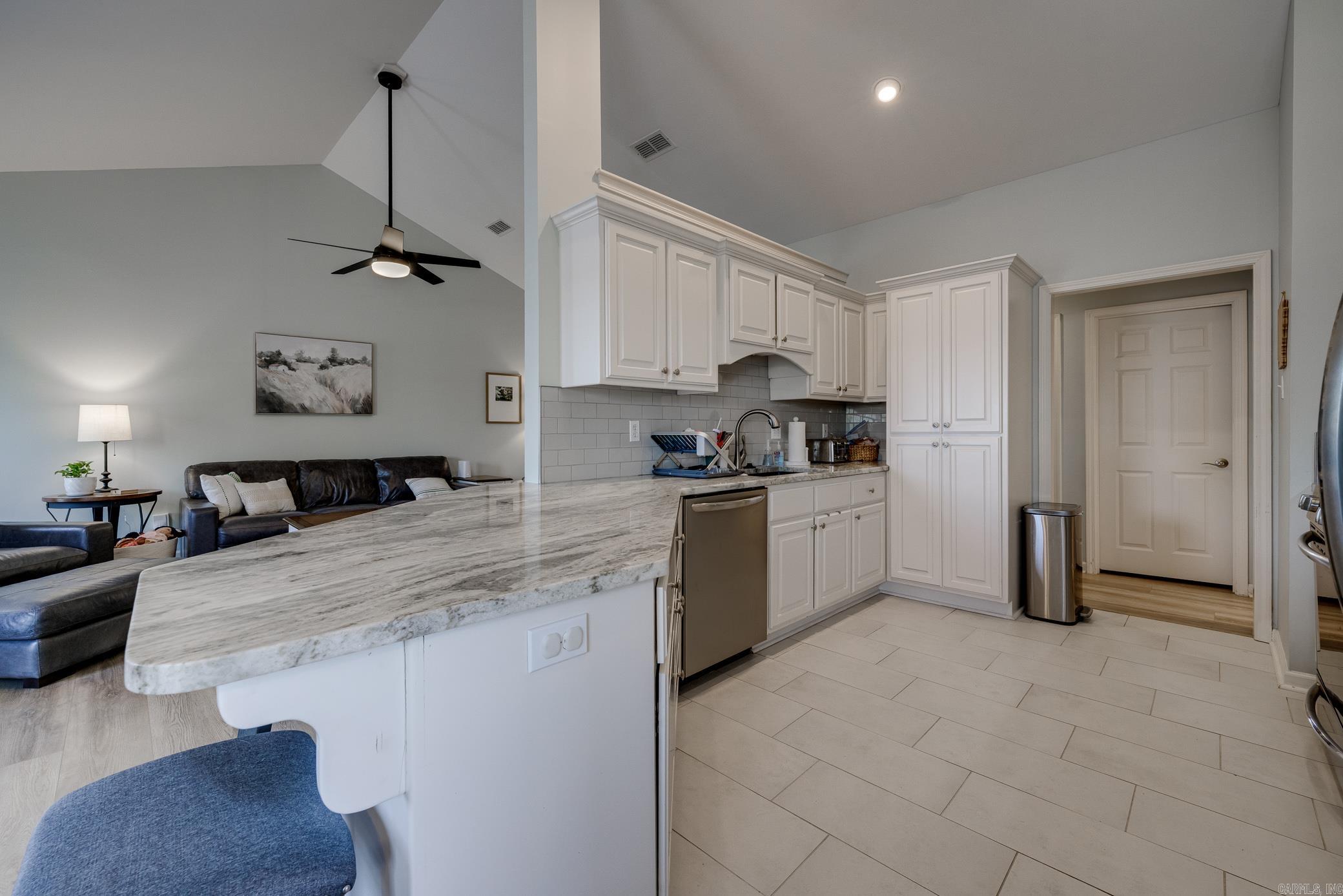 6509 Countrywood Cove