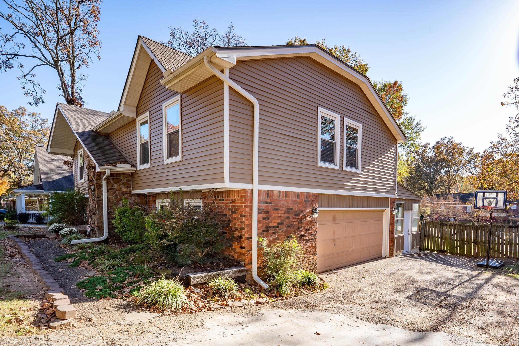 1504 War Eagle Drive
