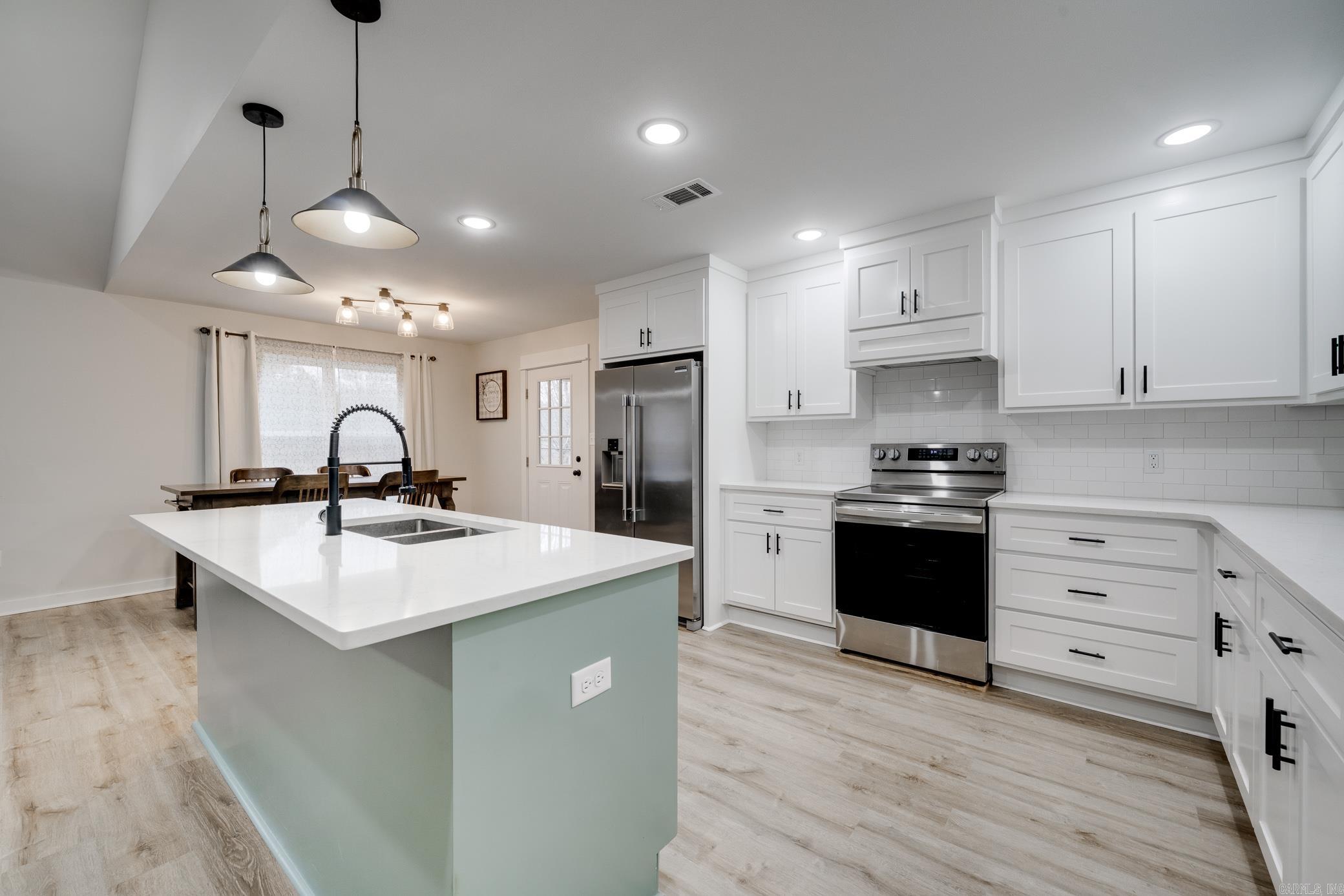 11104 Peters Road