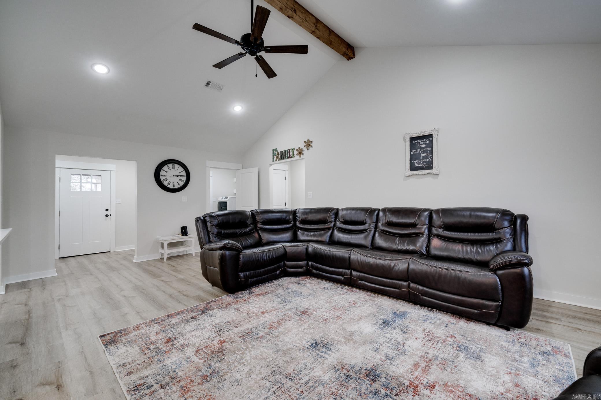 11104 Peters Road