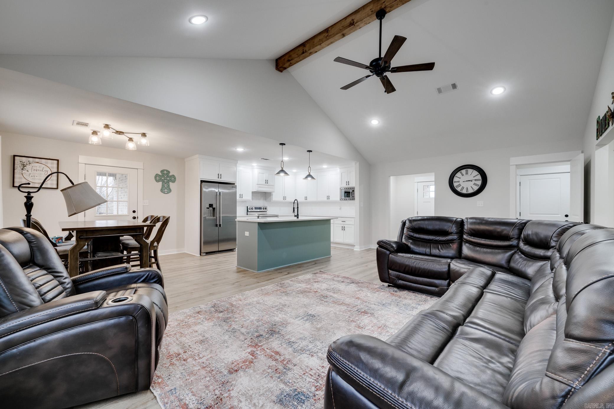 11104 Peters Road