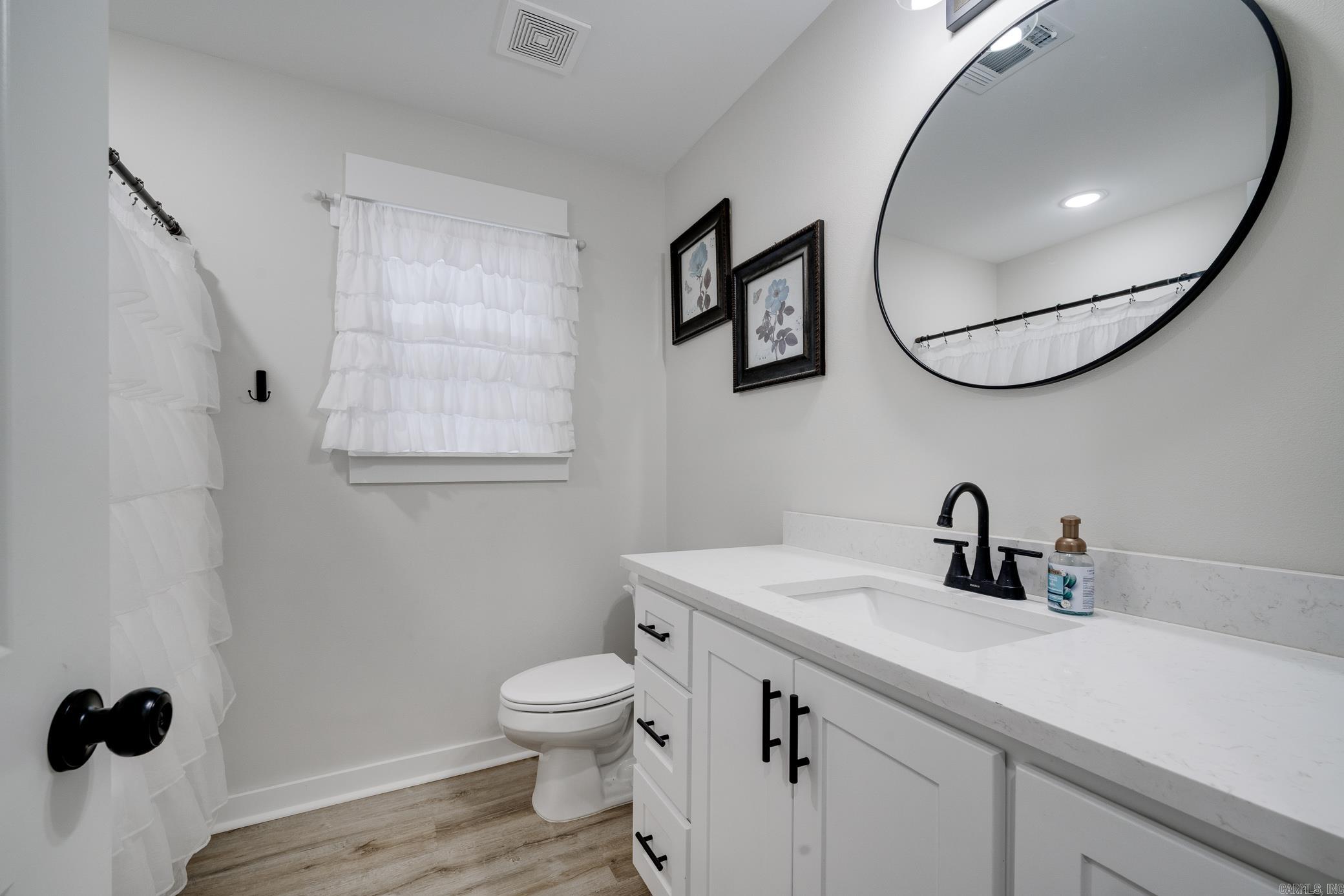 11104 Peters Road