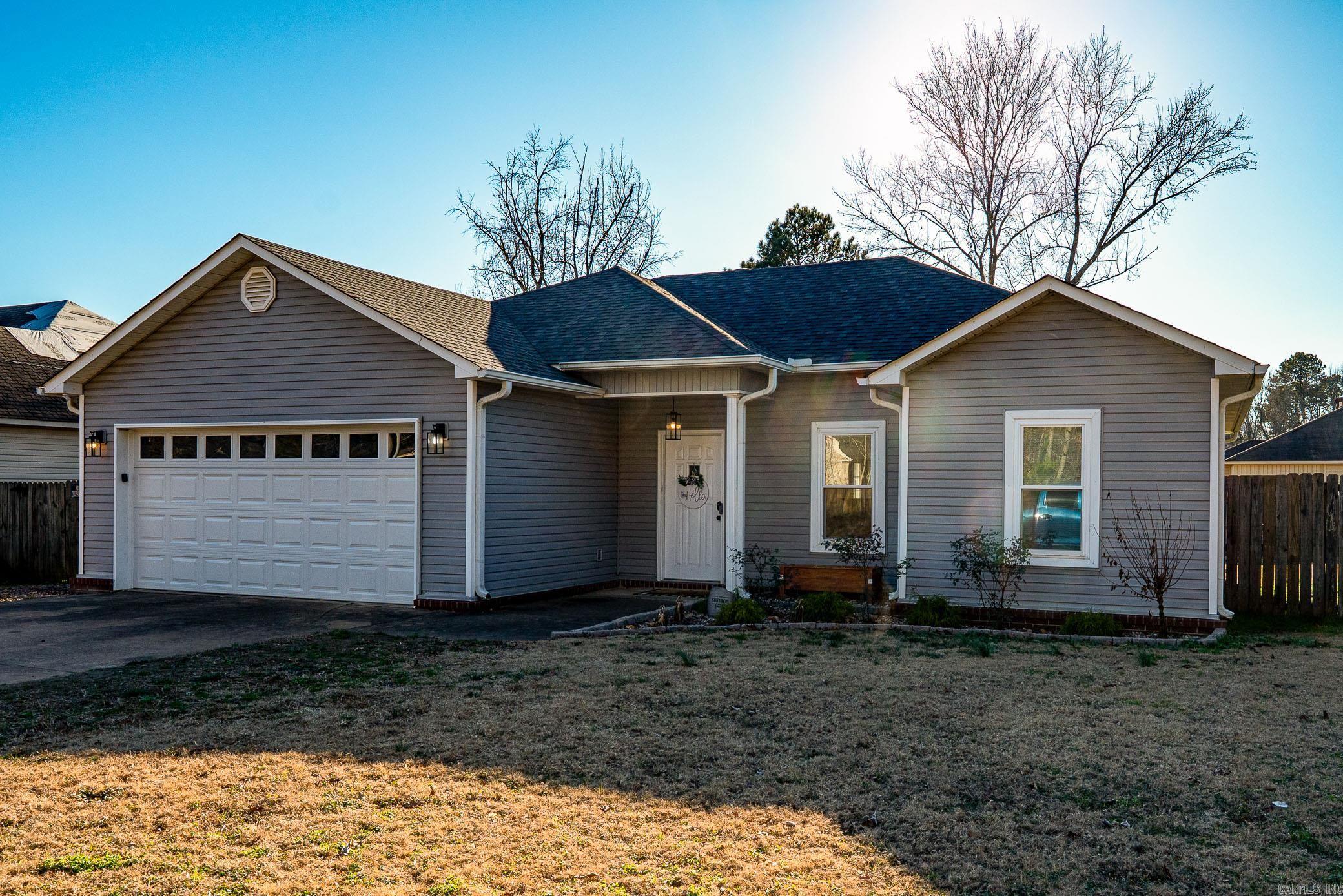 405 W Valentine Road