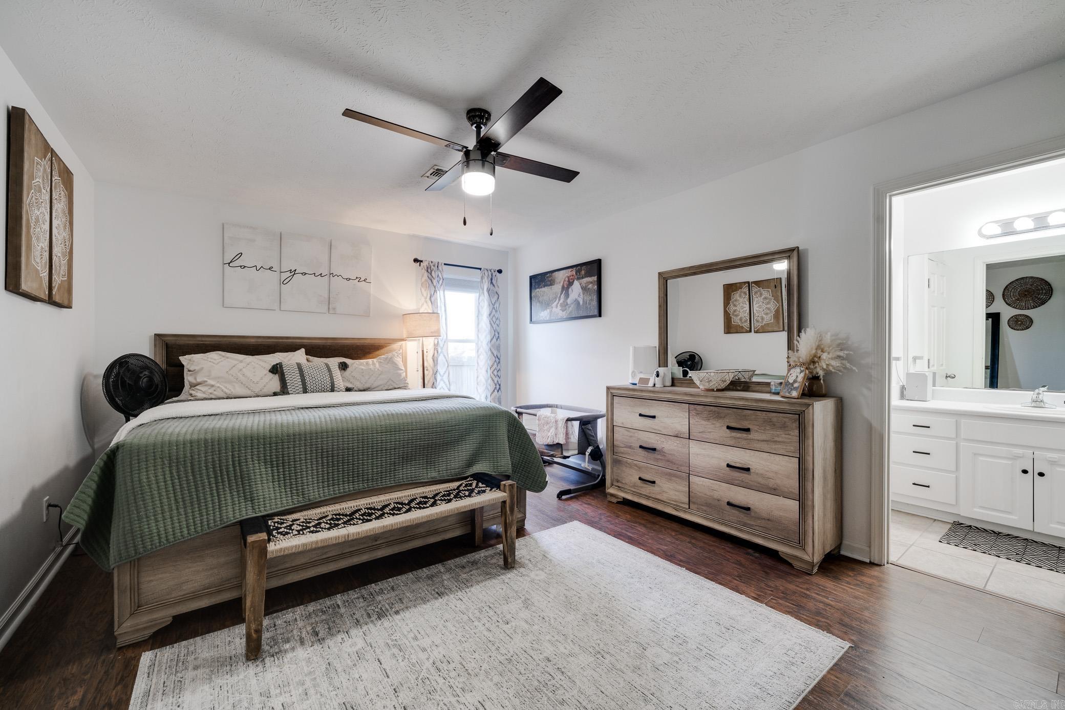 405 W Valentine Road