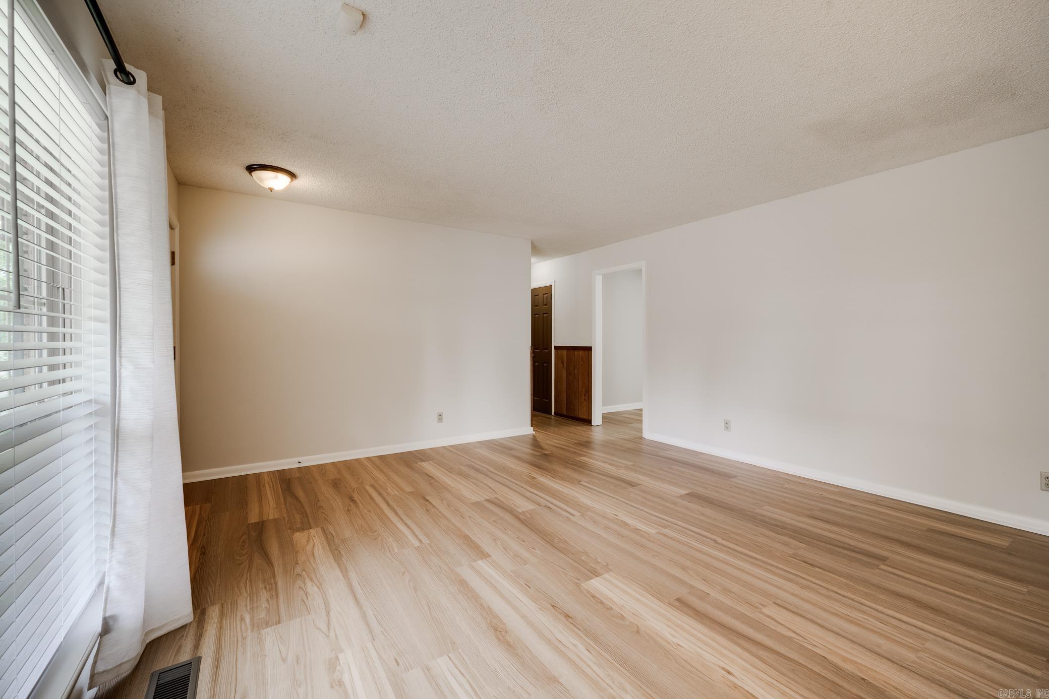 6708 Navajo Trail
