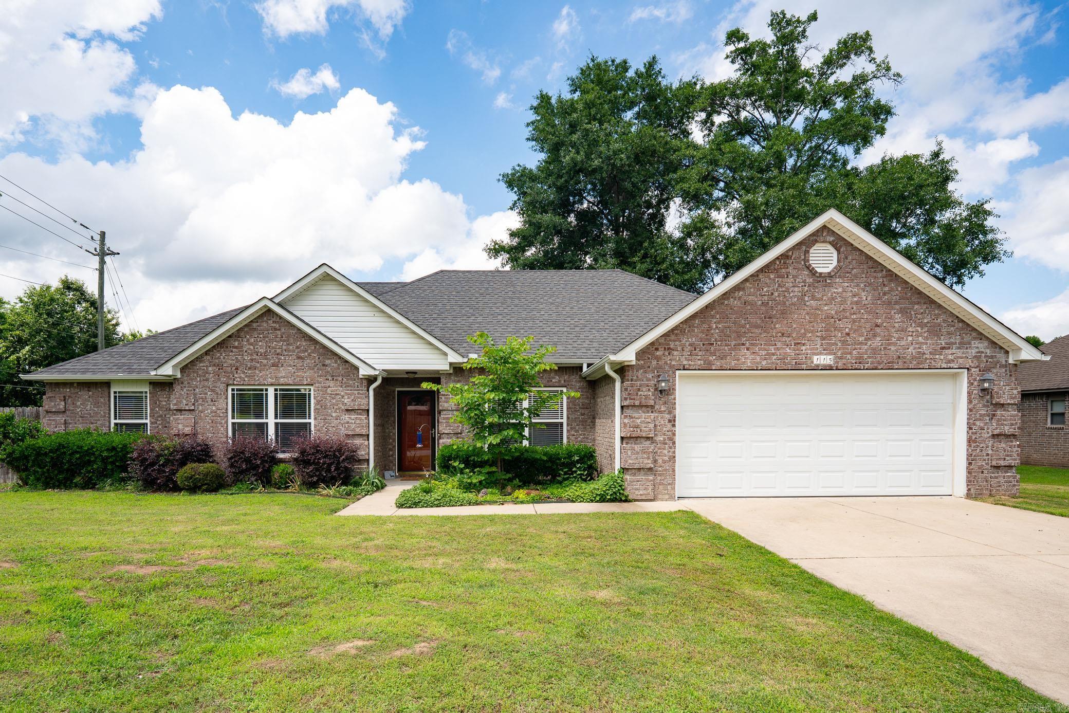 115 Earnhardt Circle