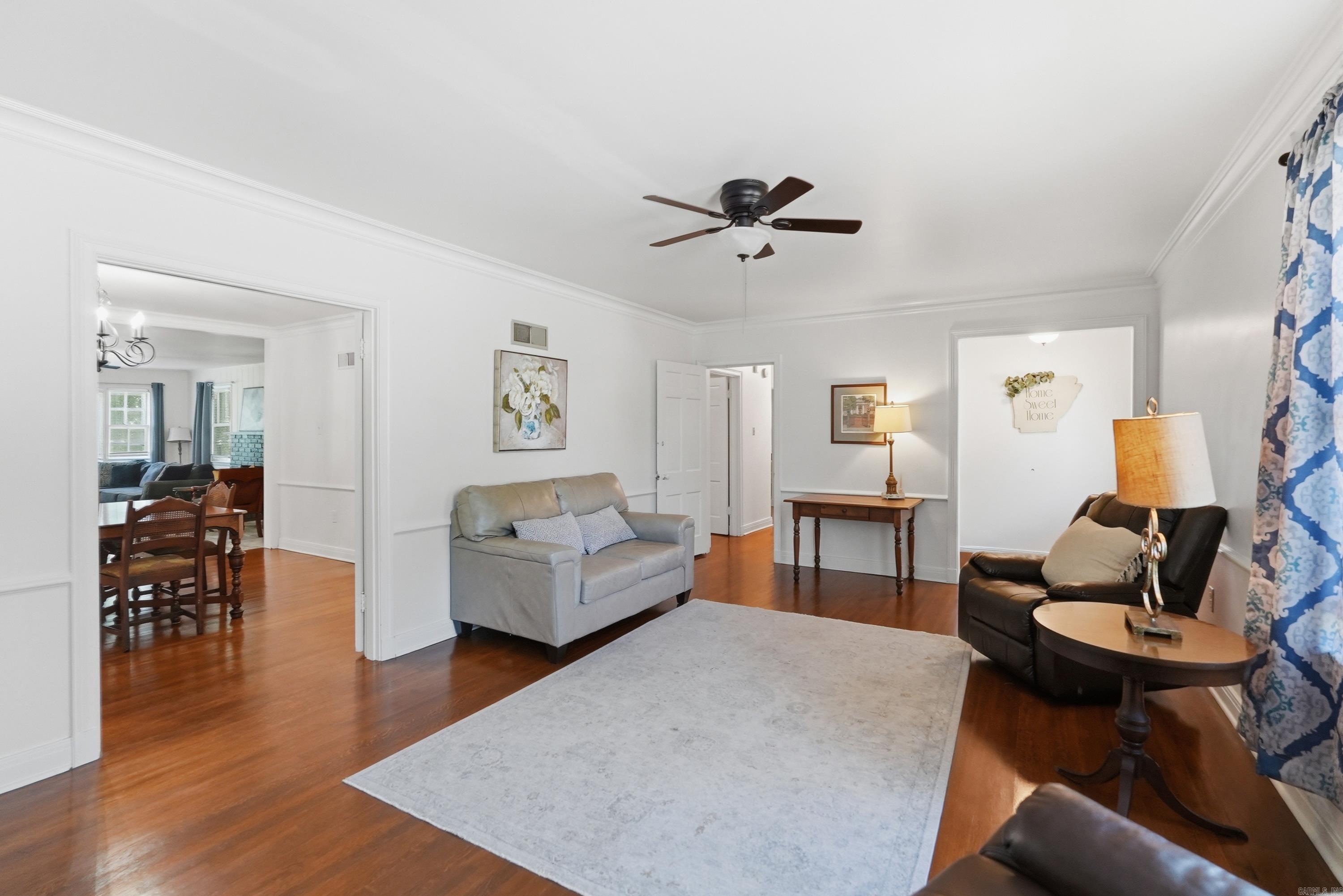 6109 Cantrell