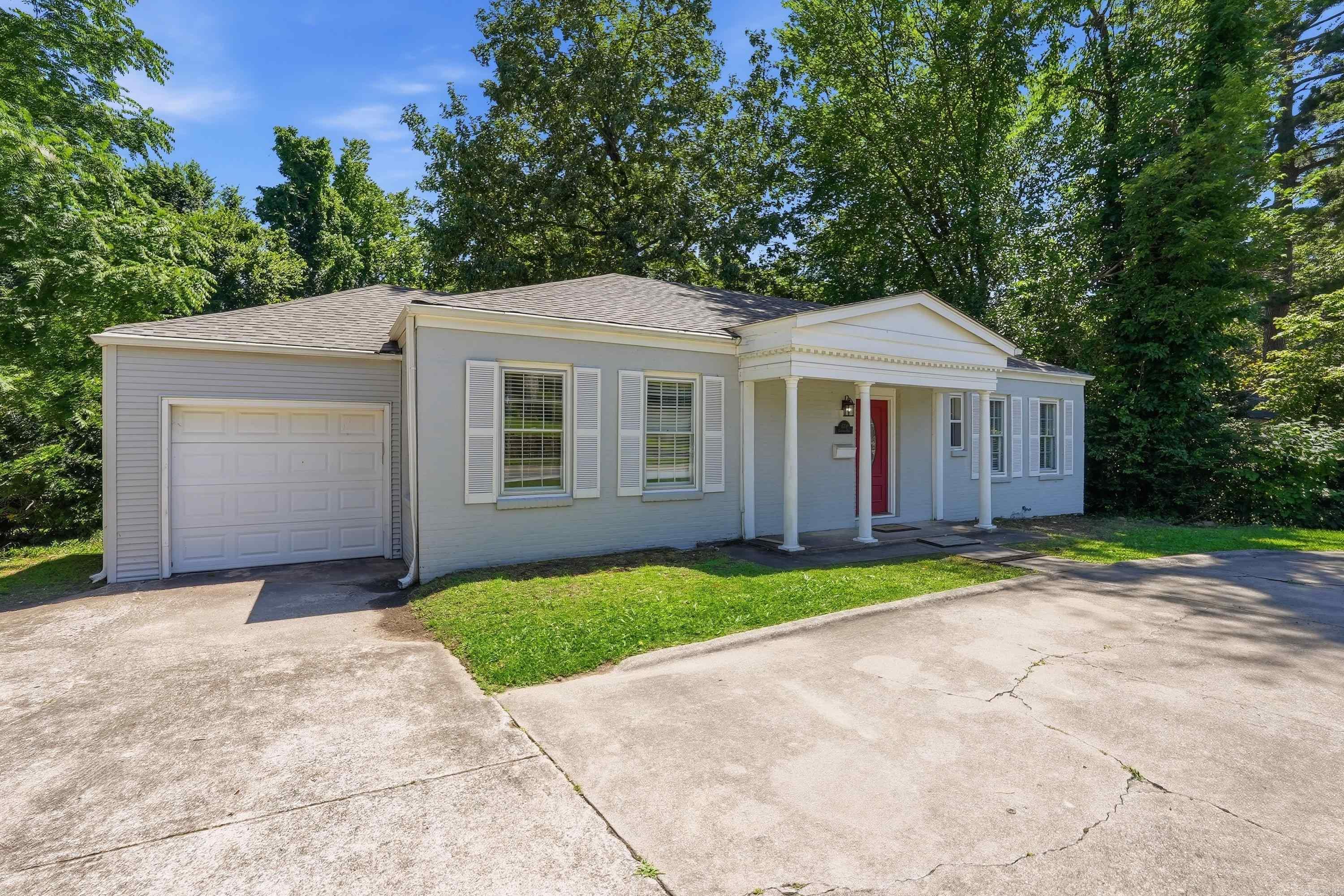 6109 Cantrell