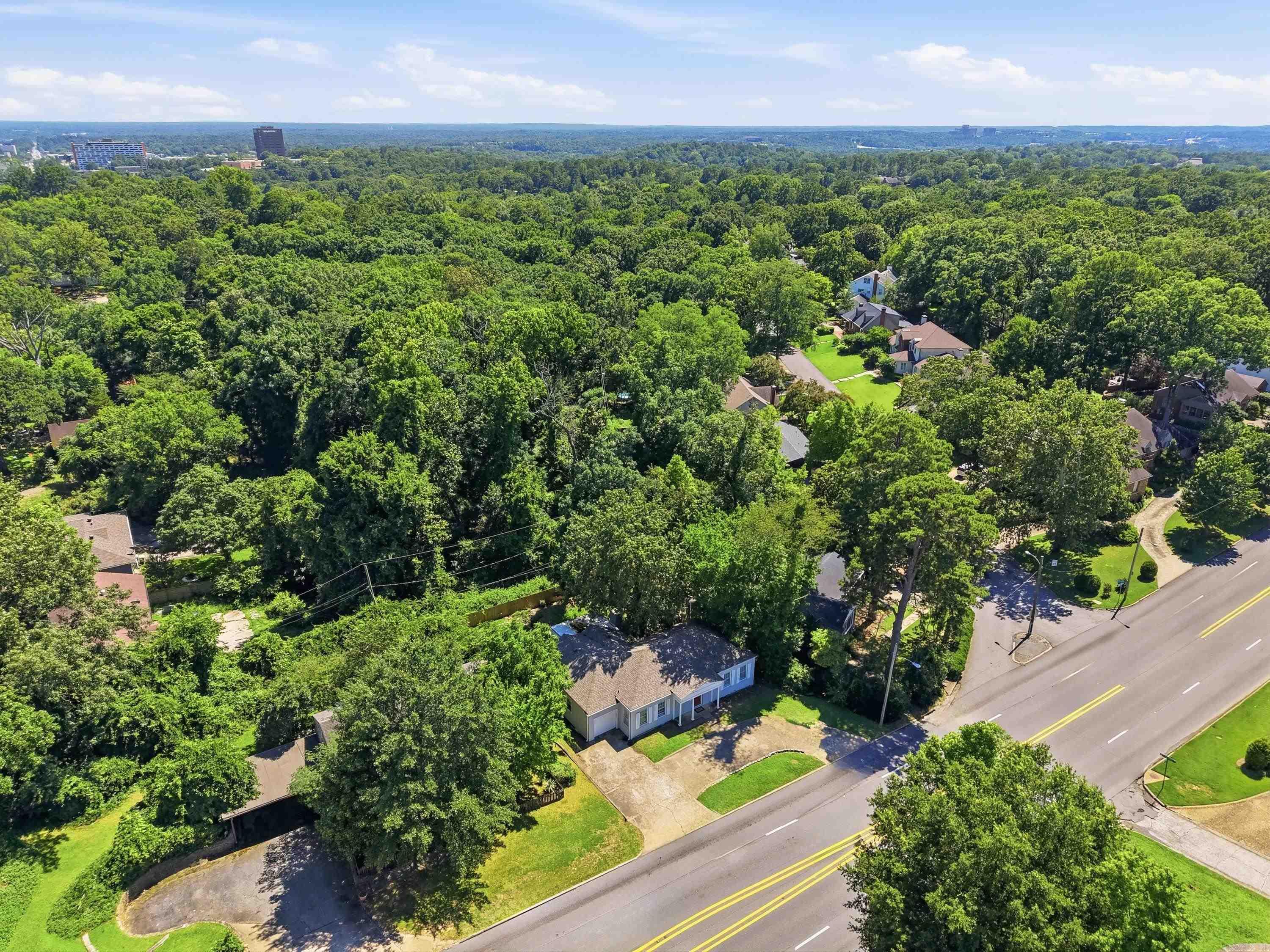 6109 Cantrell