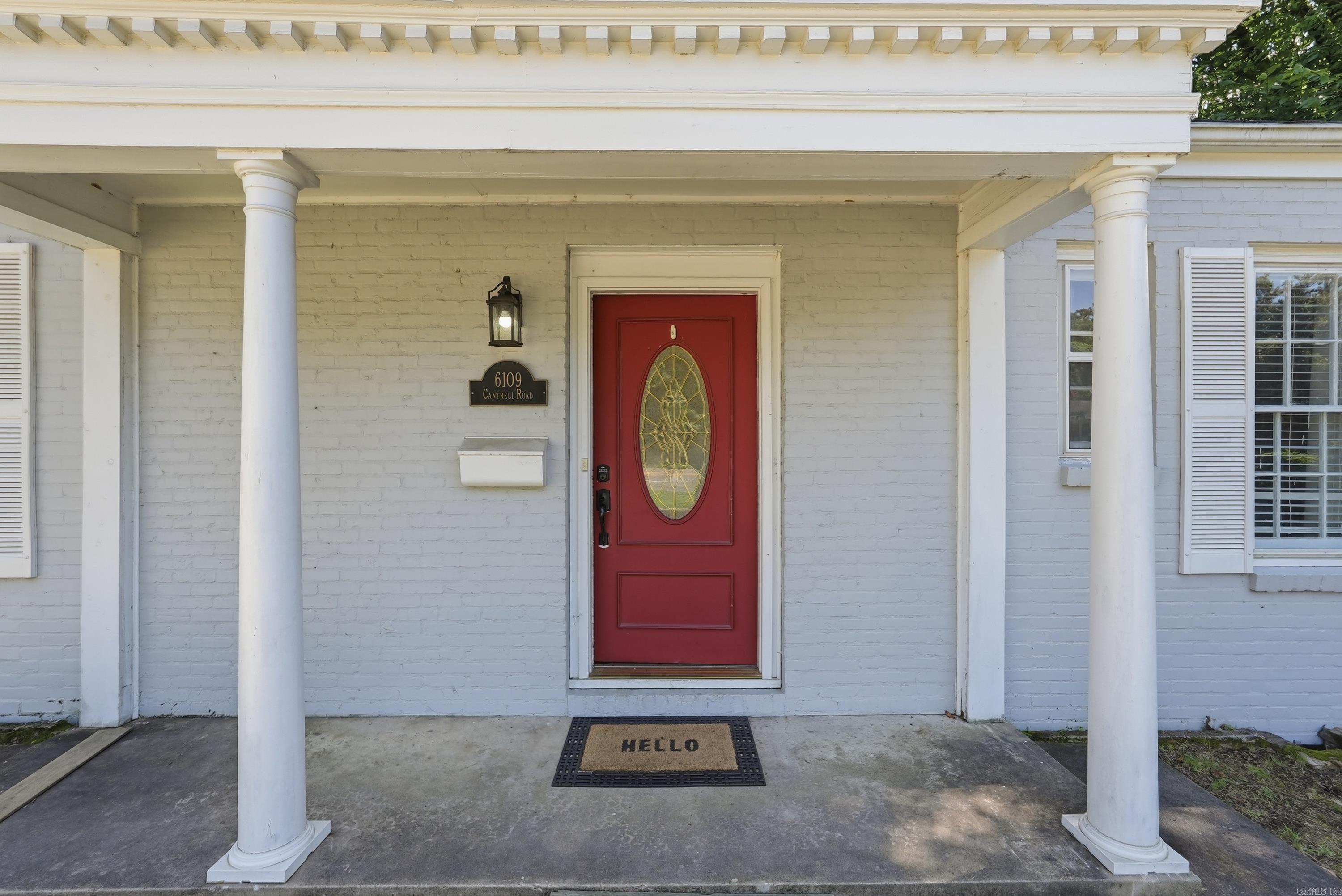 6109 Cantrell
