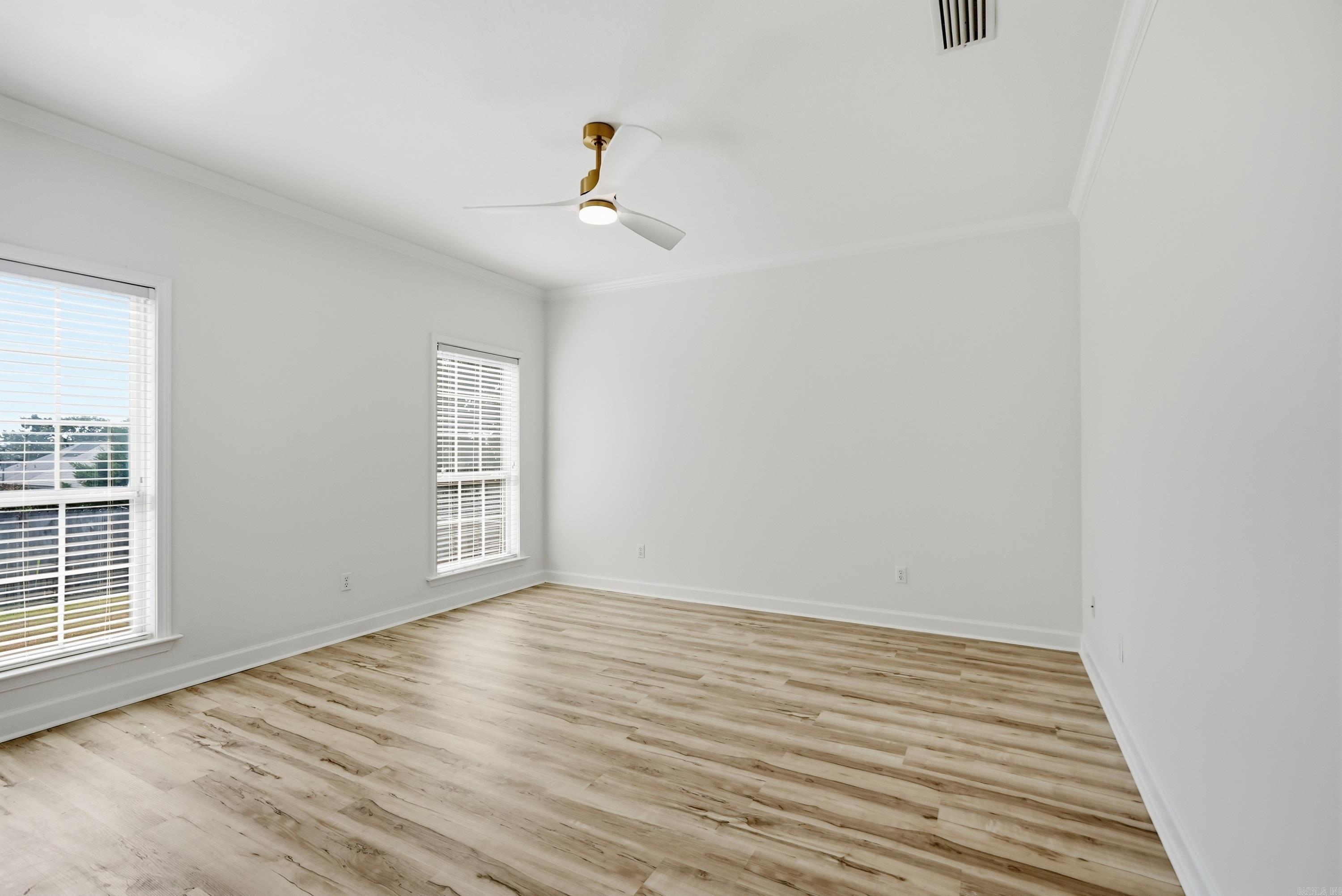 1724 Oakbrook Drive