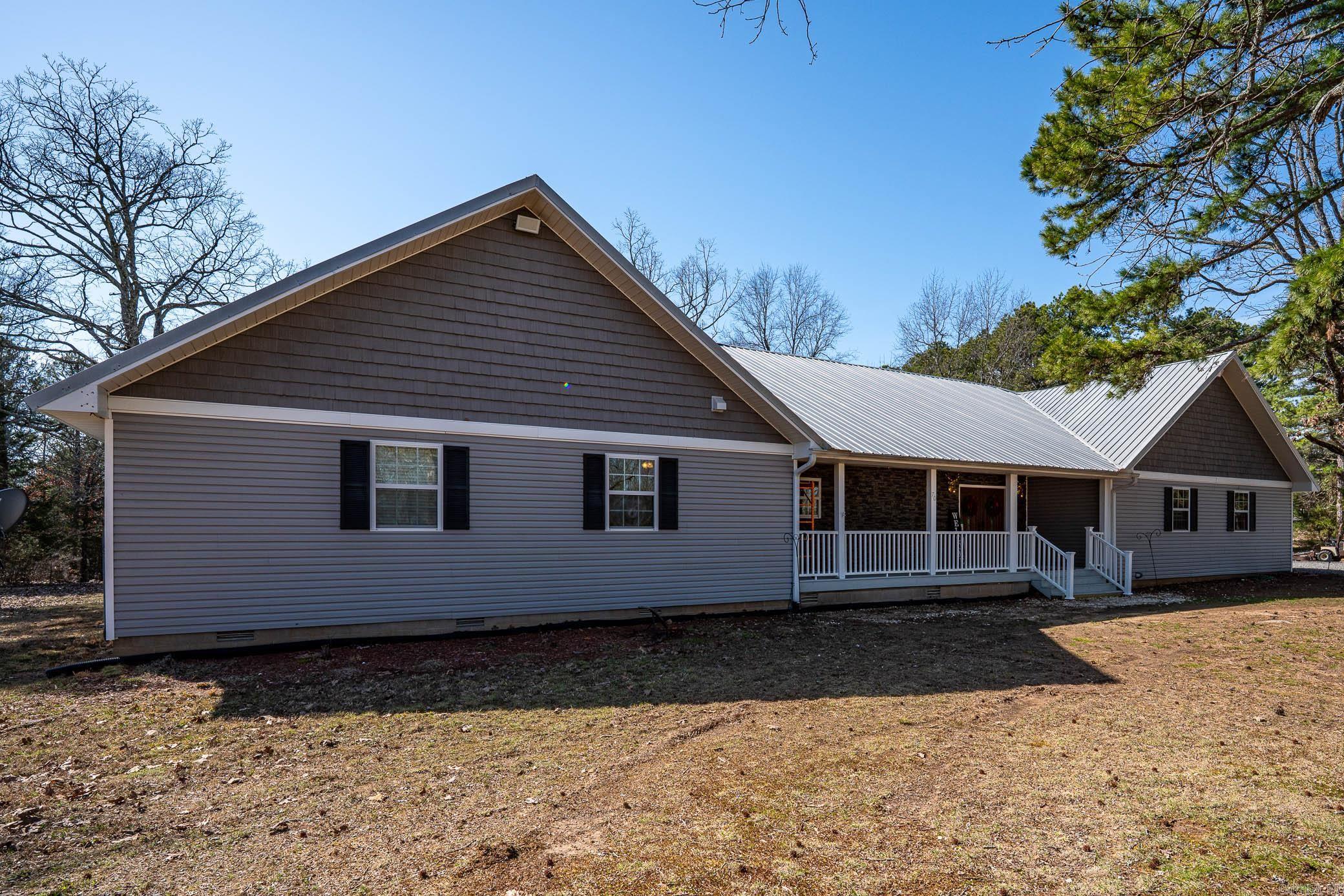 70 Quail Hollow Cove