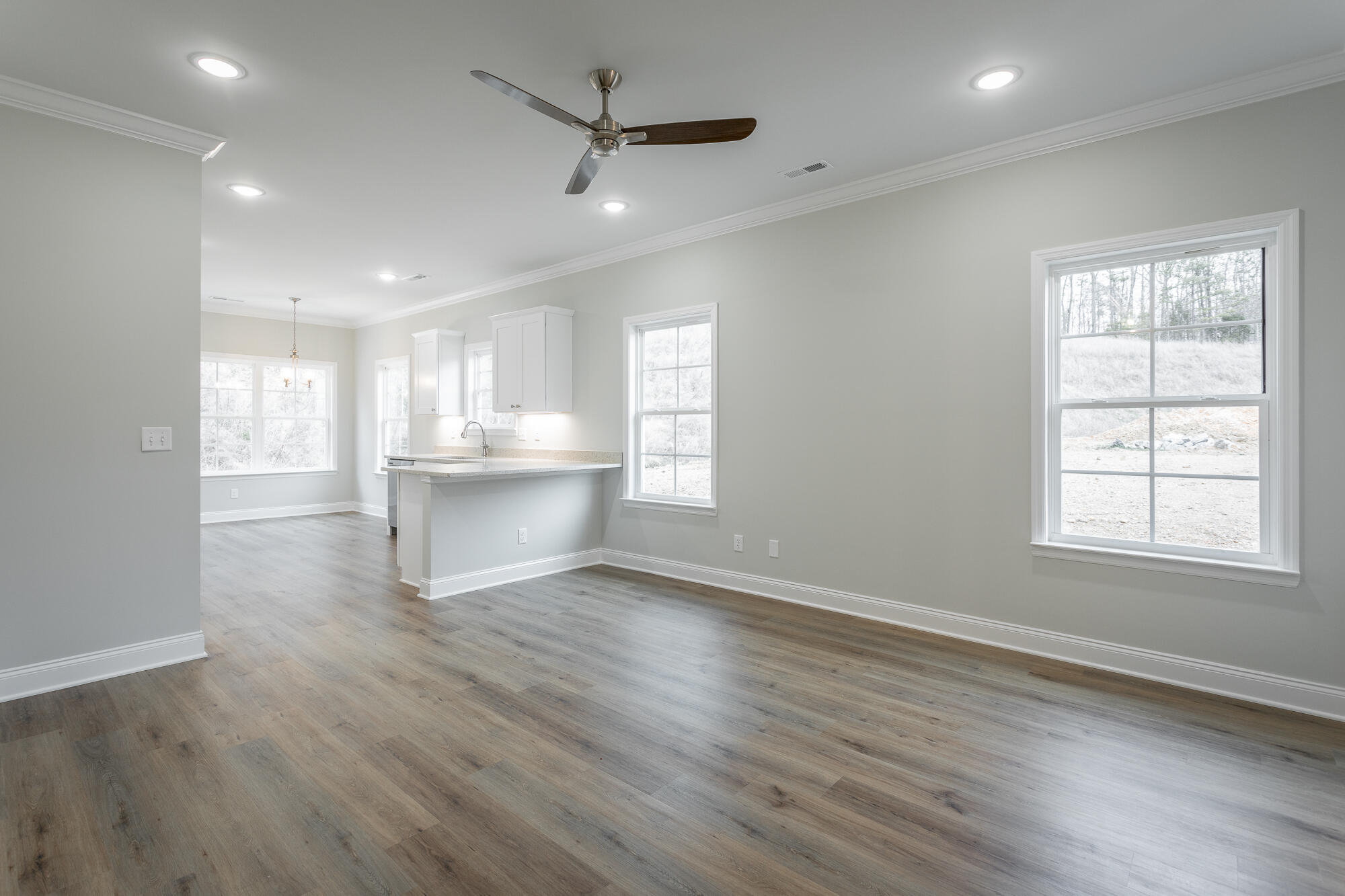 281 NE Bellingham Drive, T1c