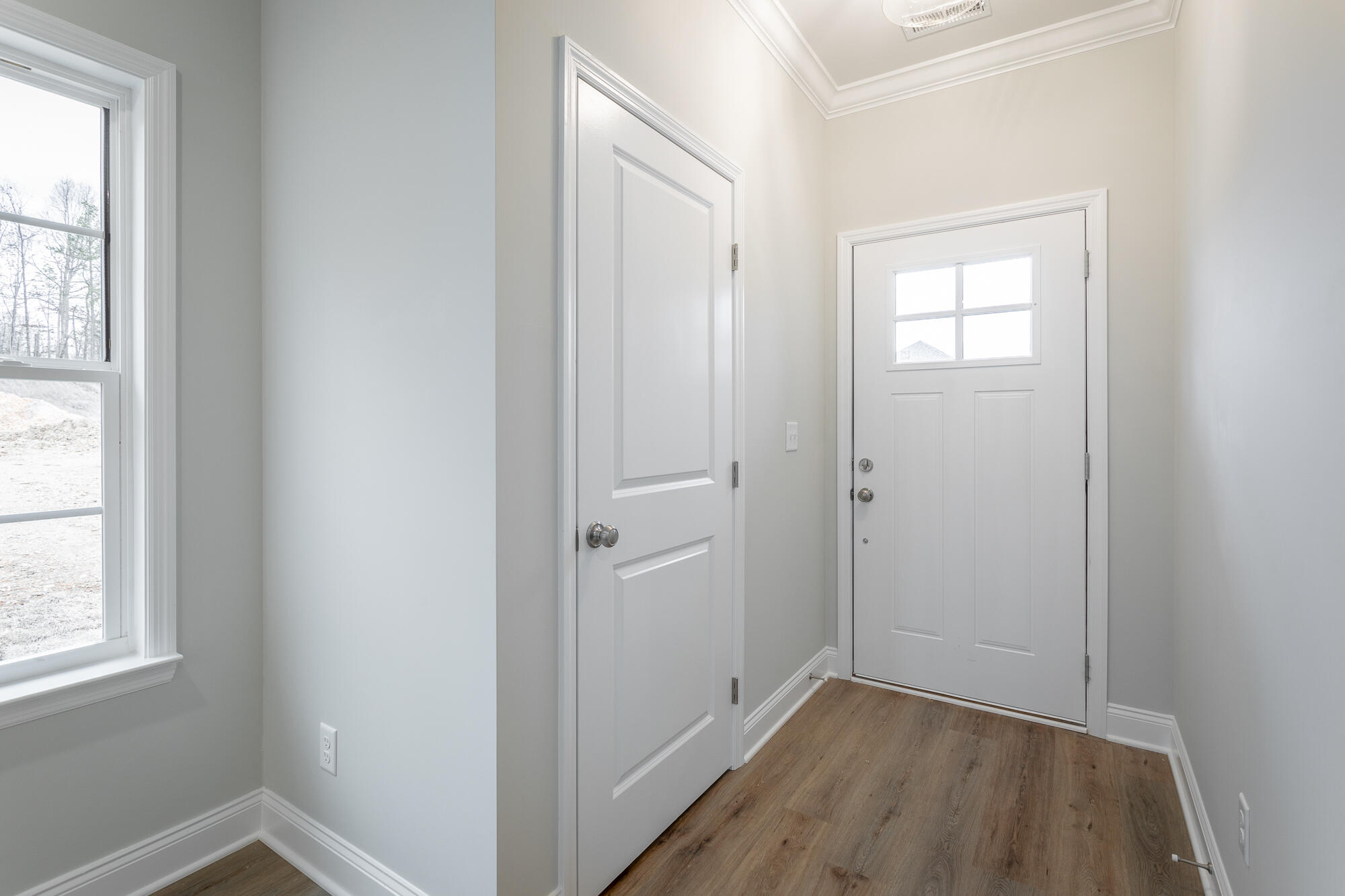 281 NE Bellingham Drive, T1c