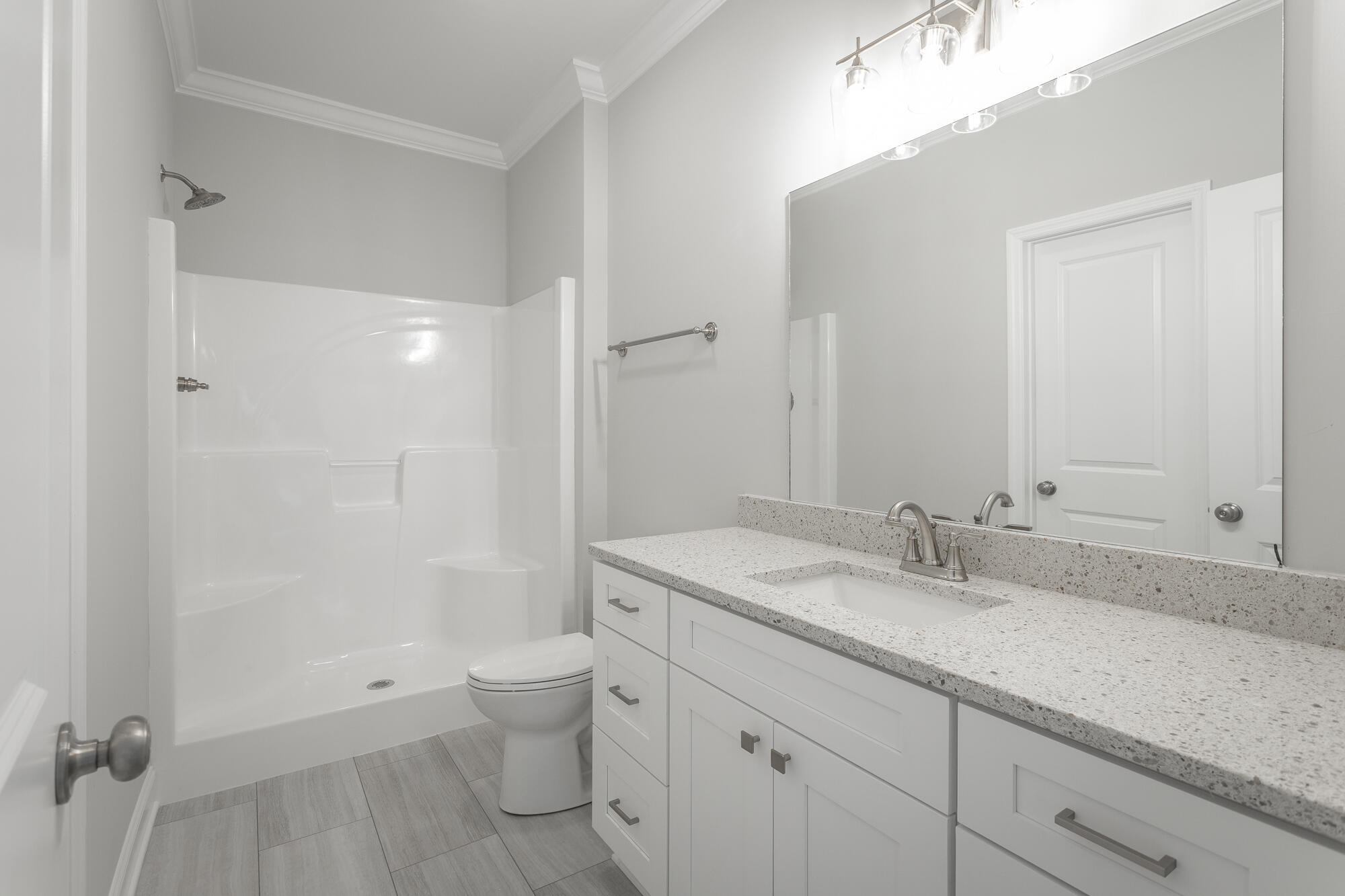 281 NE Bellingham Drive, T1c