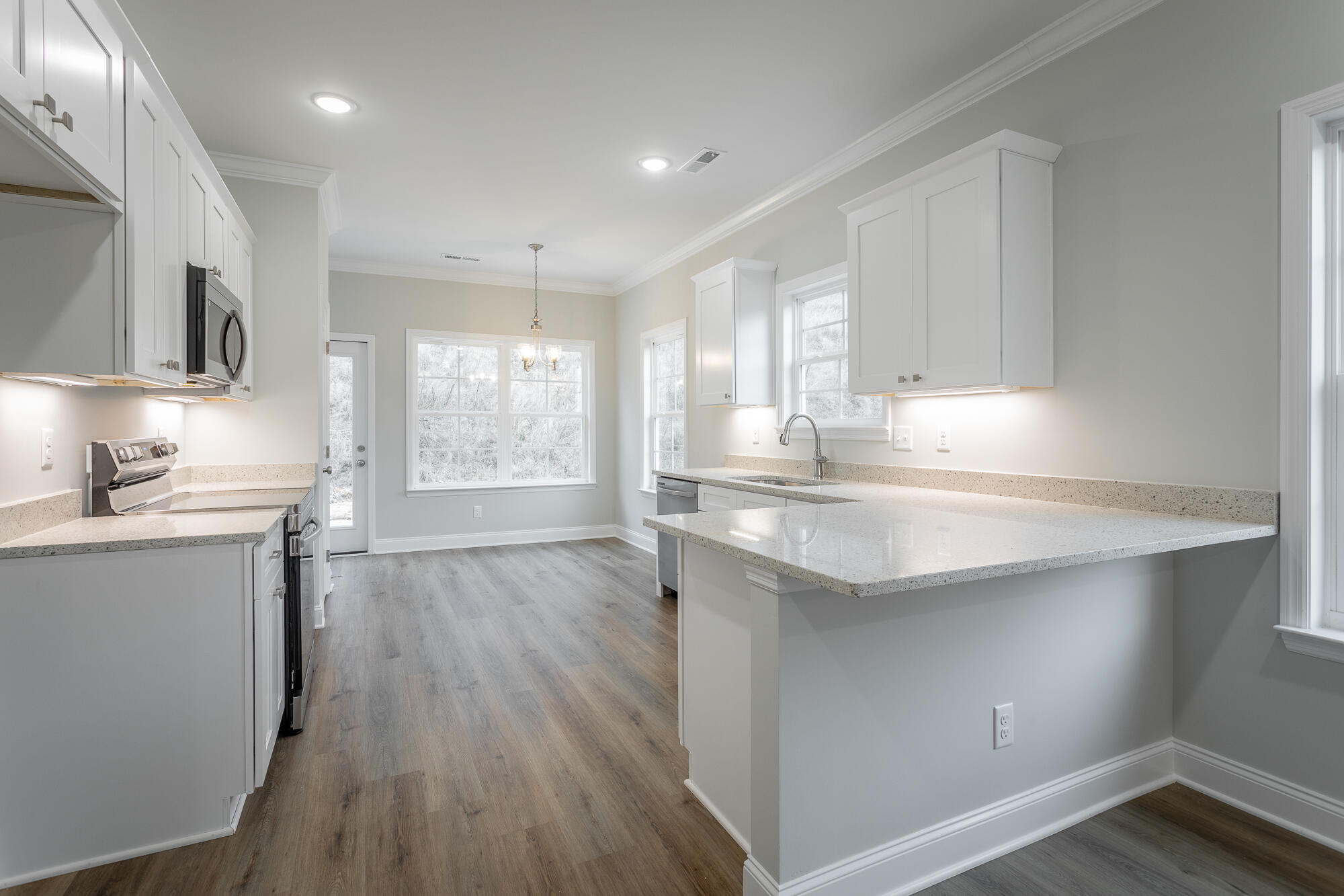 281 NE Bellingham Drive, T1c
