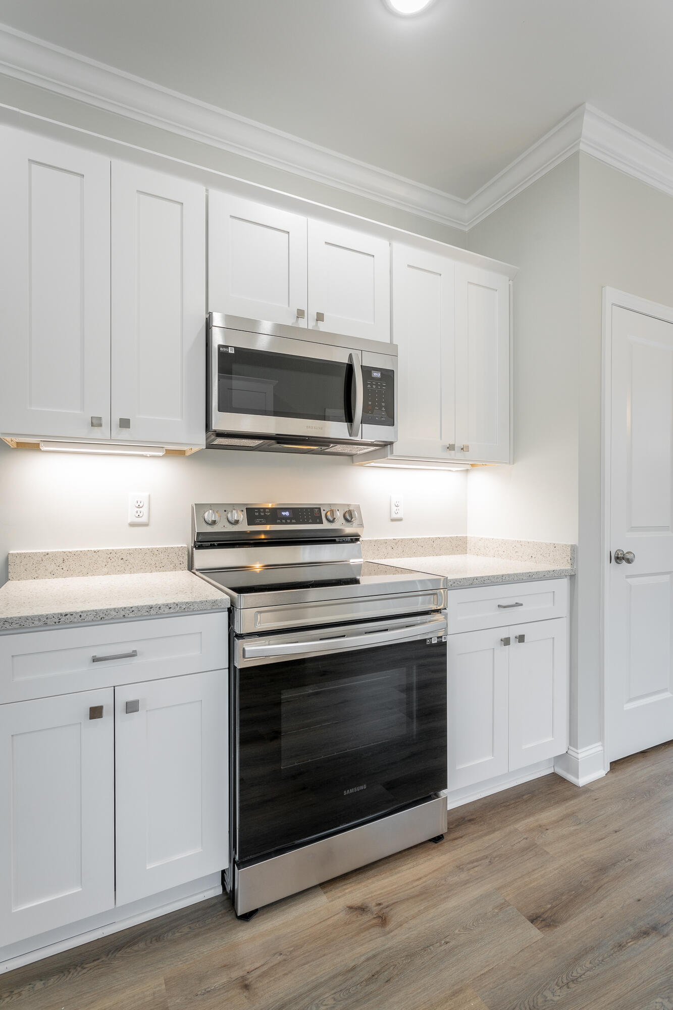 281 NE Bellingham Drive, T1c