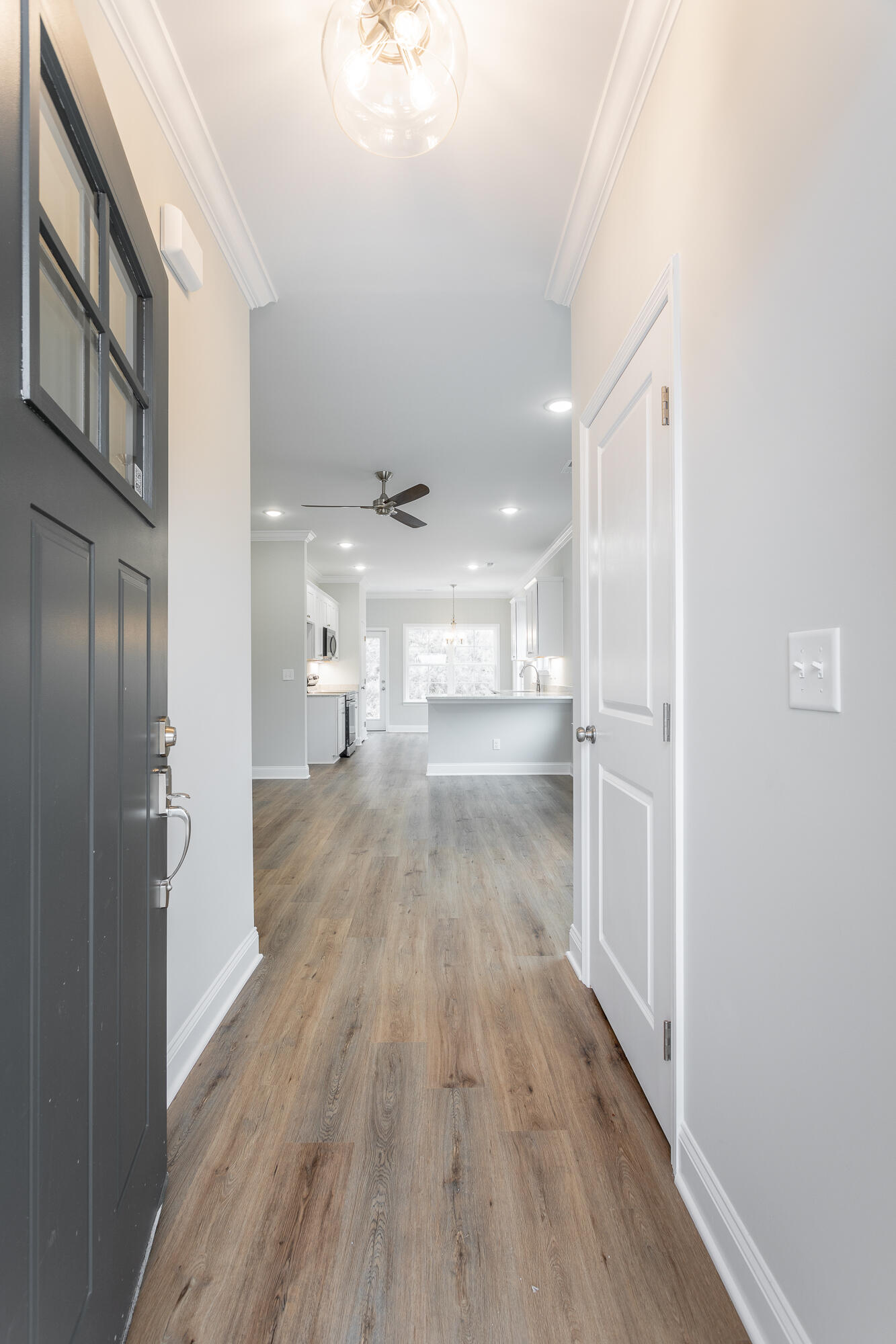 281 NE Bellingham Drive, T1c