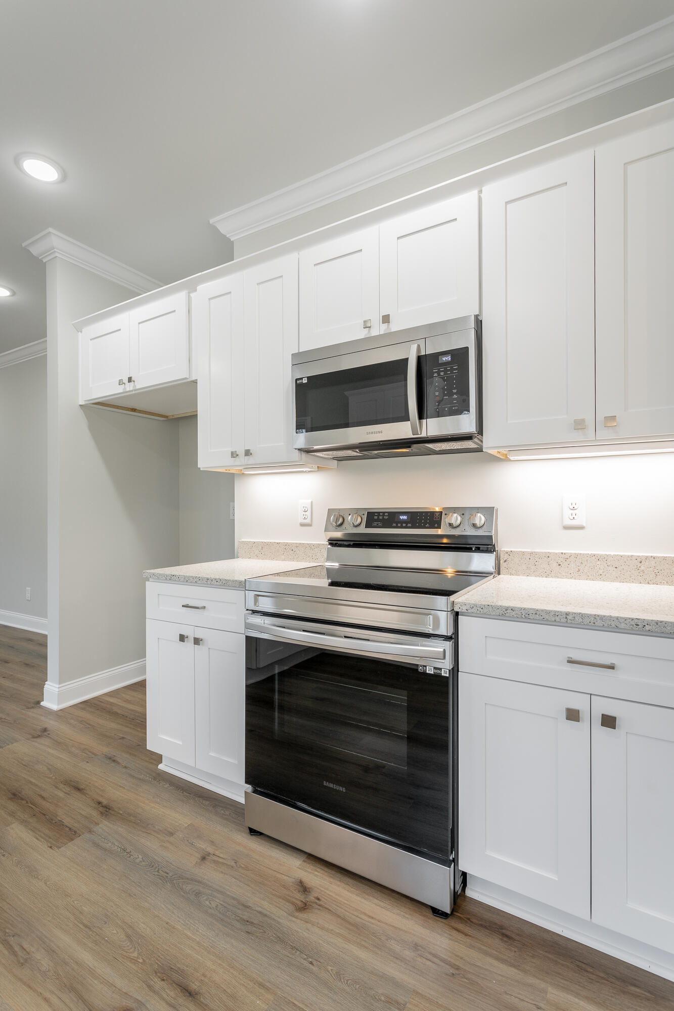 281 NE Bellingham Drive, T1c
