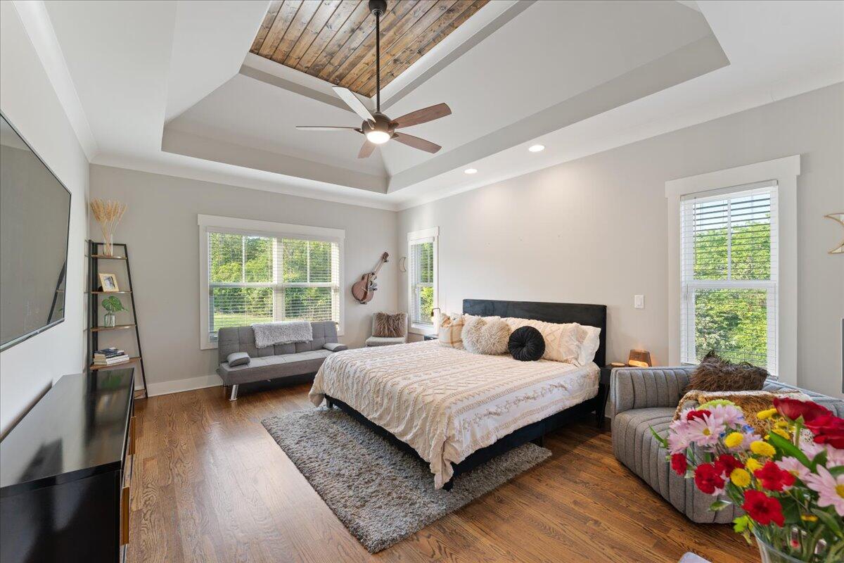 3338 Hawks Creek Drive