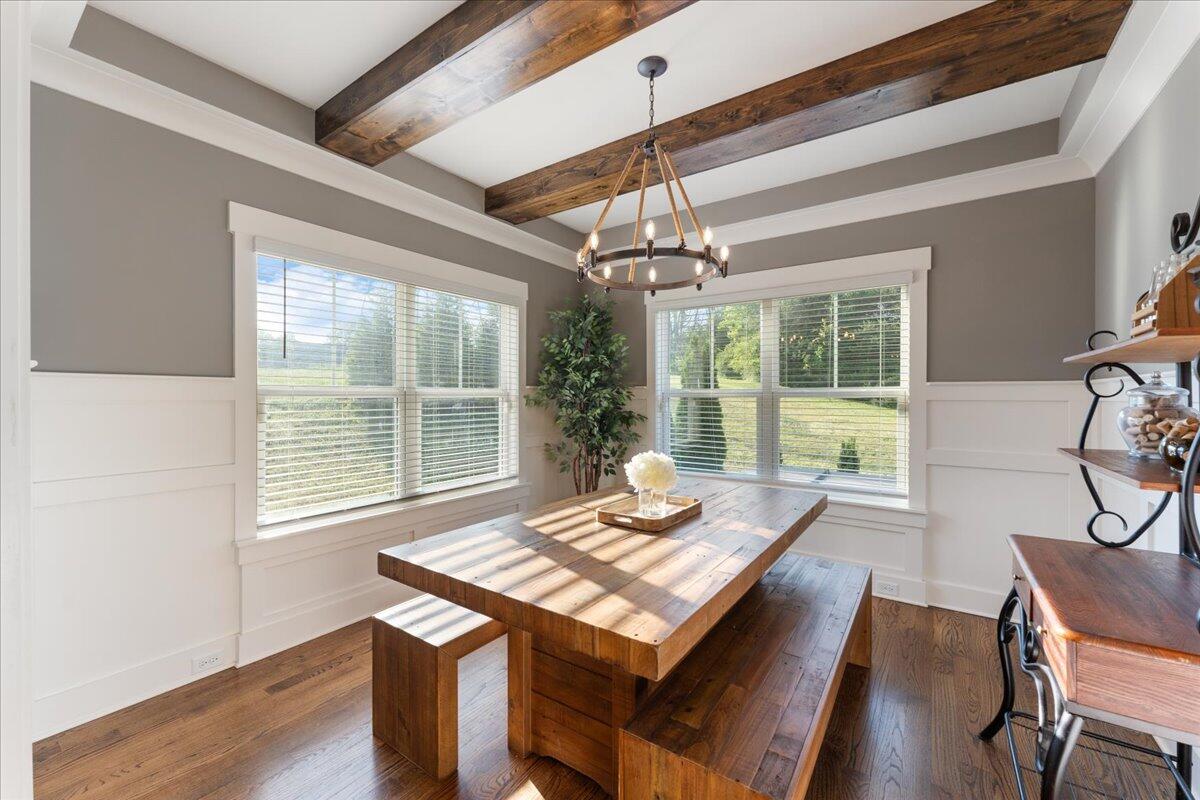 3338 Hawks Creek Drive