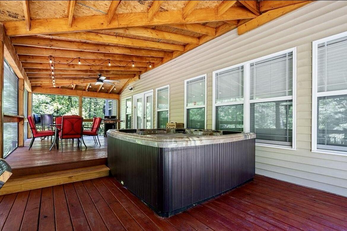 2515 Hamilton Cove Drive