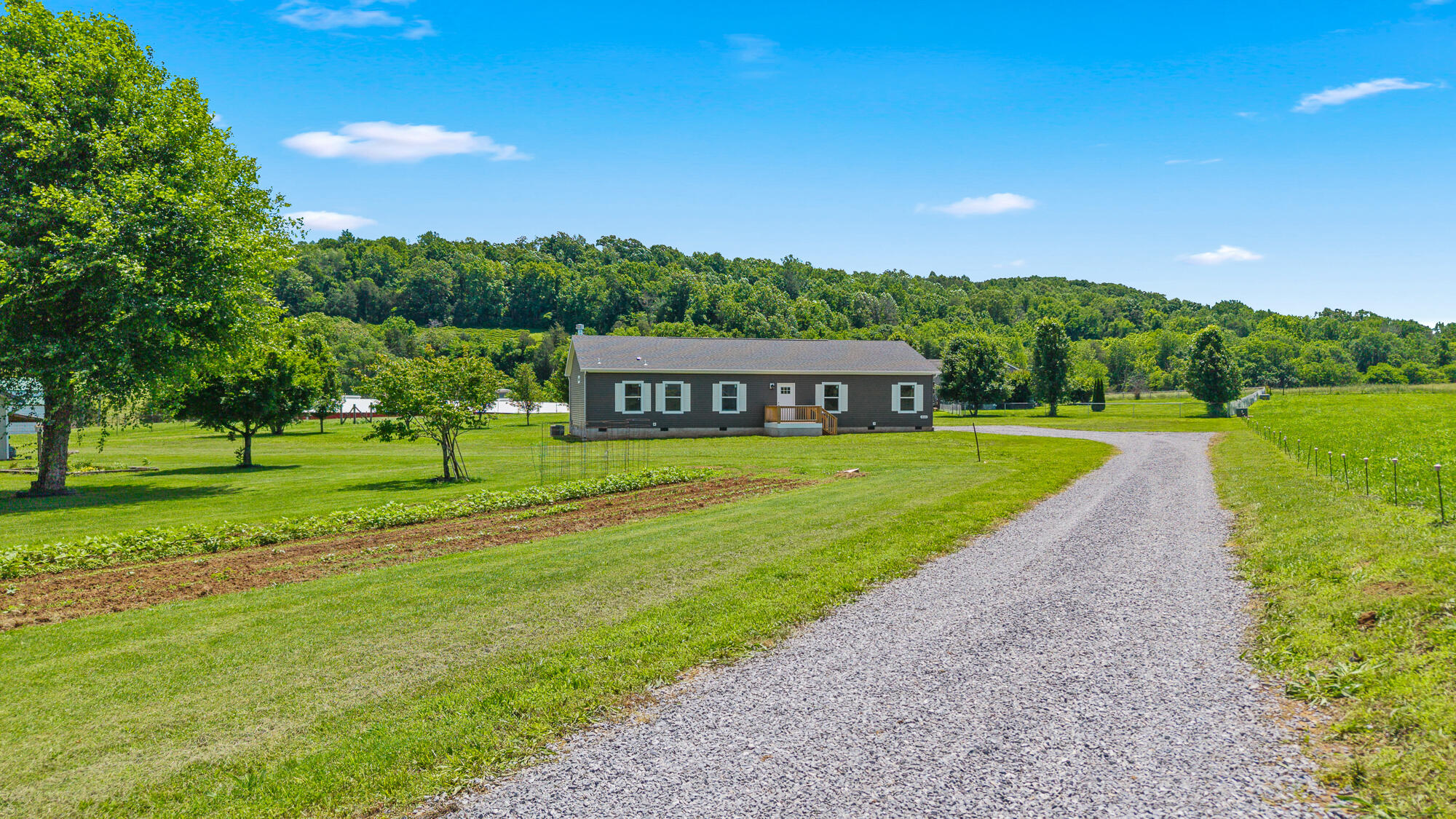 833 County Road 350
