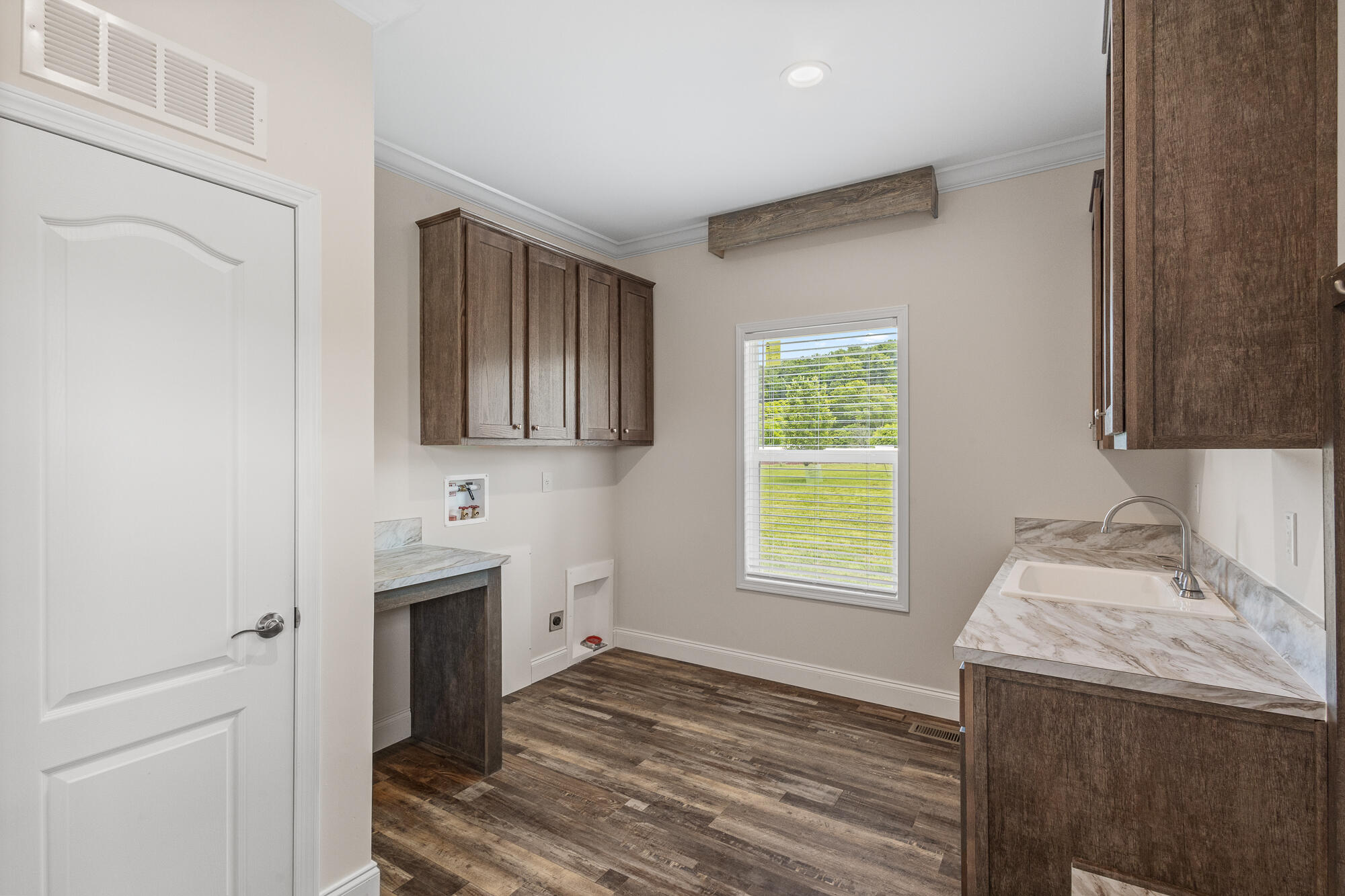 833 County Road 350