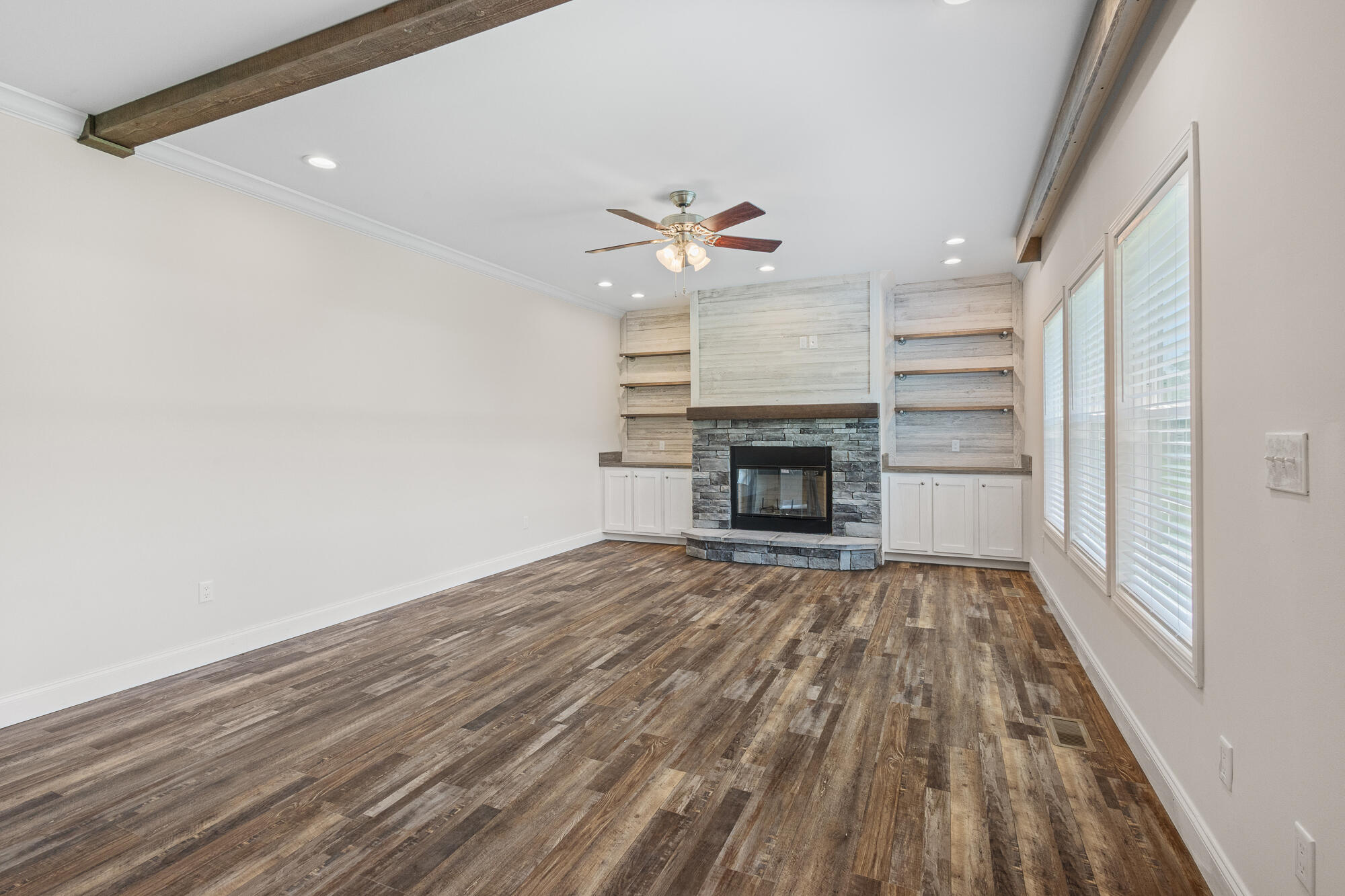 833 County Road 350
