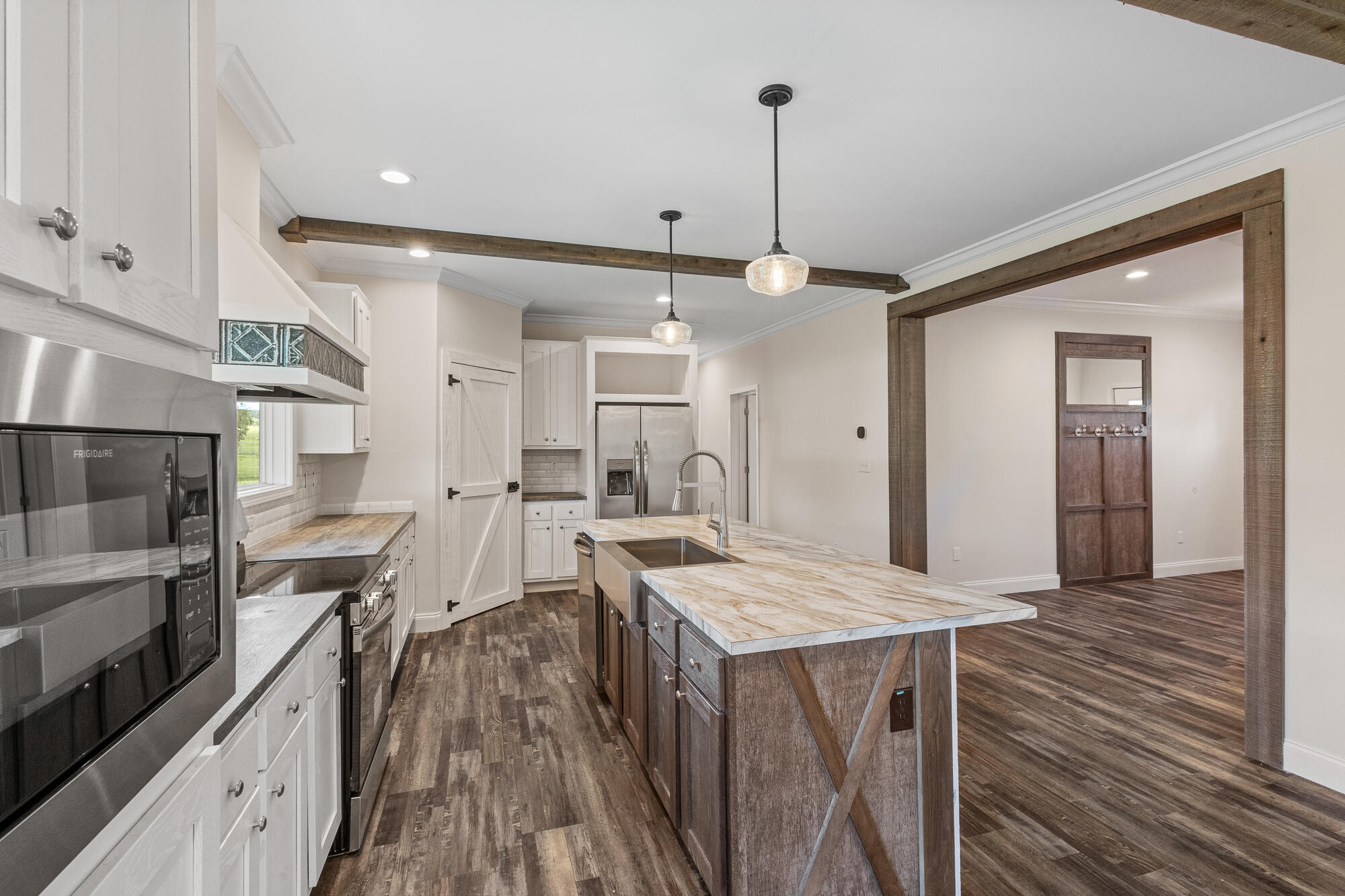 833 County Road 350