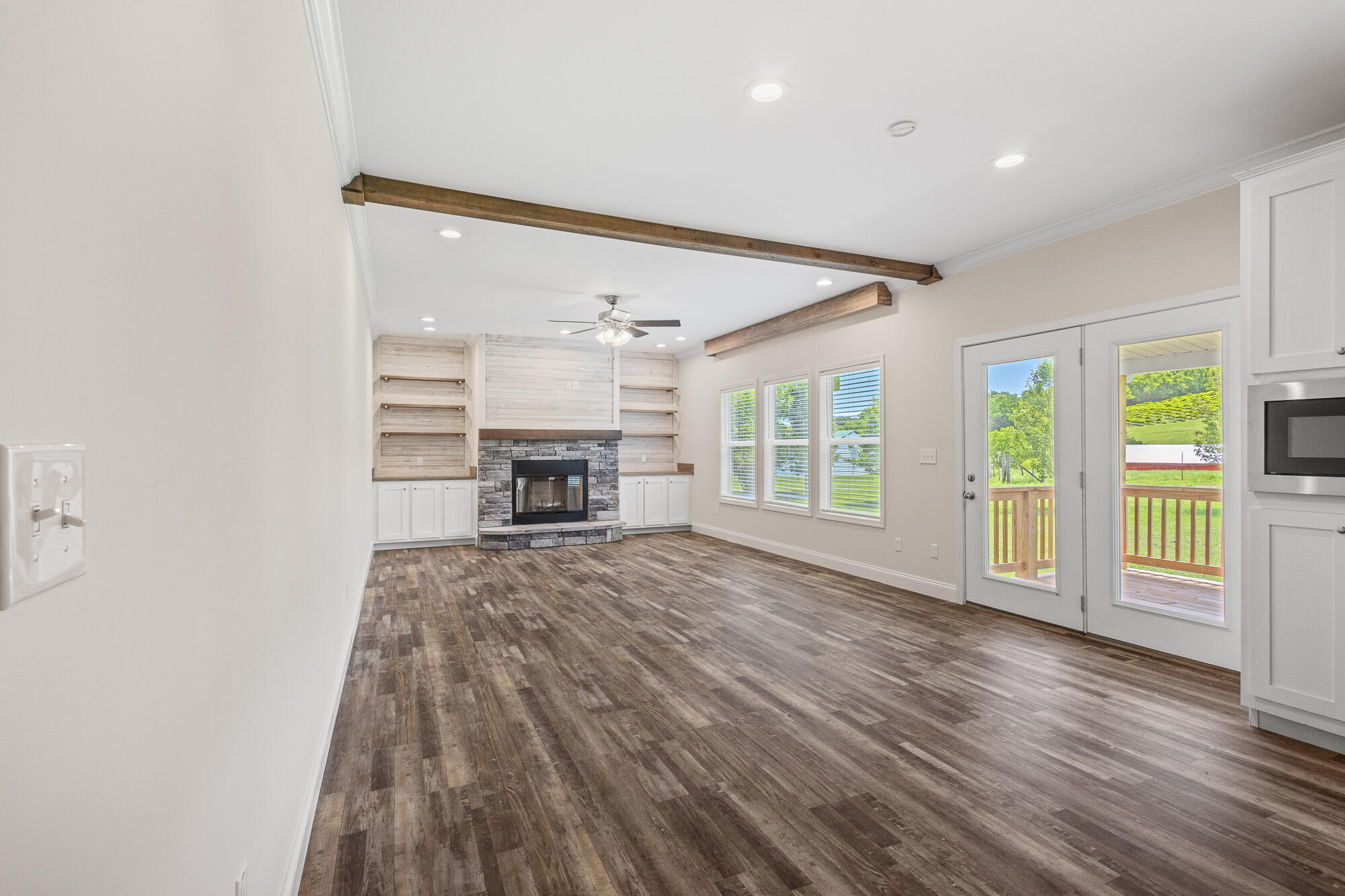 833 County Road 350